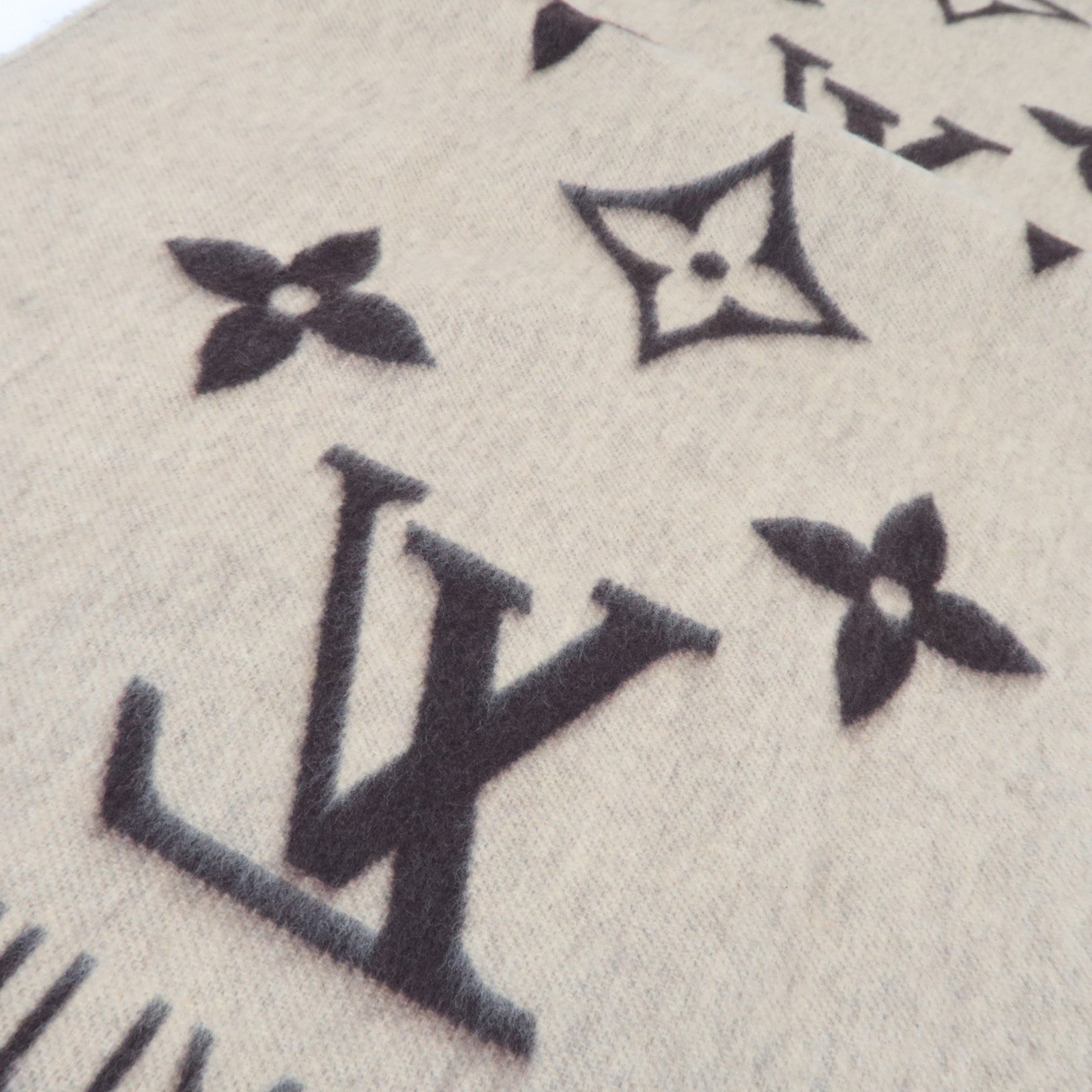 Louis Vuitton Echarpe Reykjavik Scarf Cashmere Brown Beige M71041