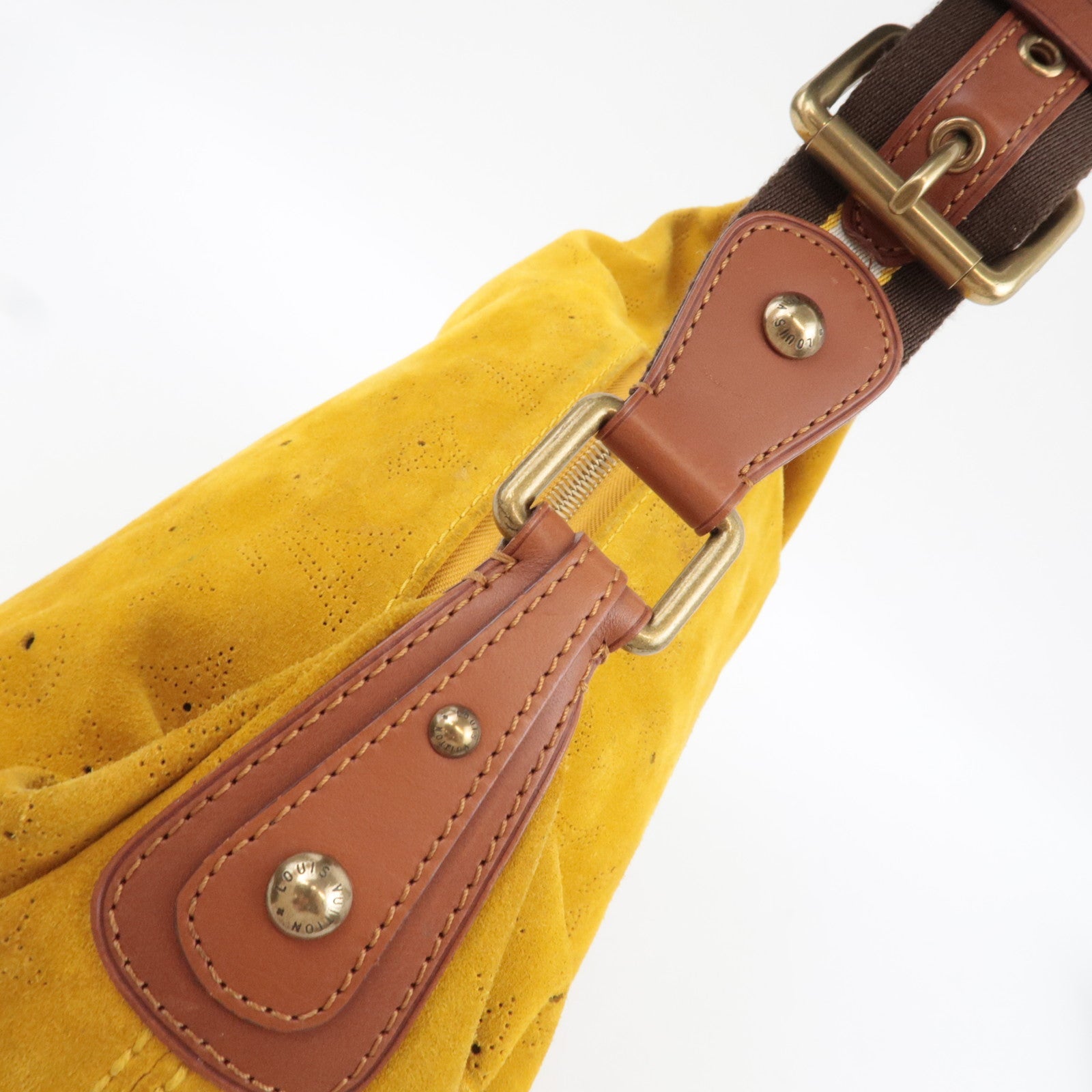 Louis Vuitton Monogram Suede Onatah GM Shoulder Bag Mais M95118 MB1015