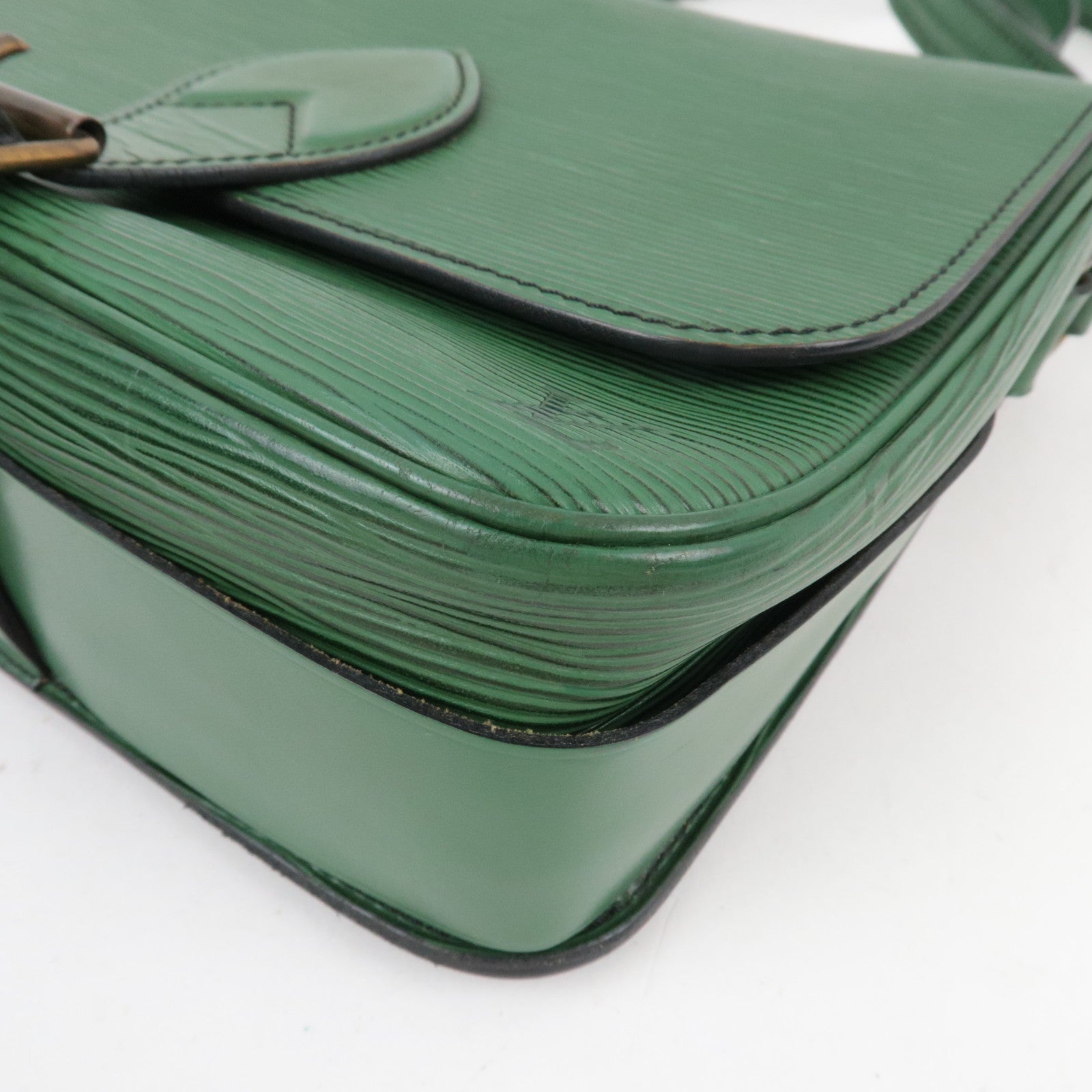 Louis Vuitton Epi Cartouchiere Shoulder Bag Borneo Green M52244 MI1910