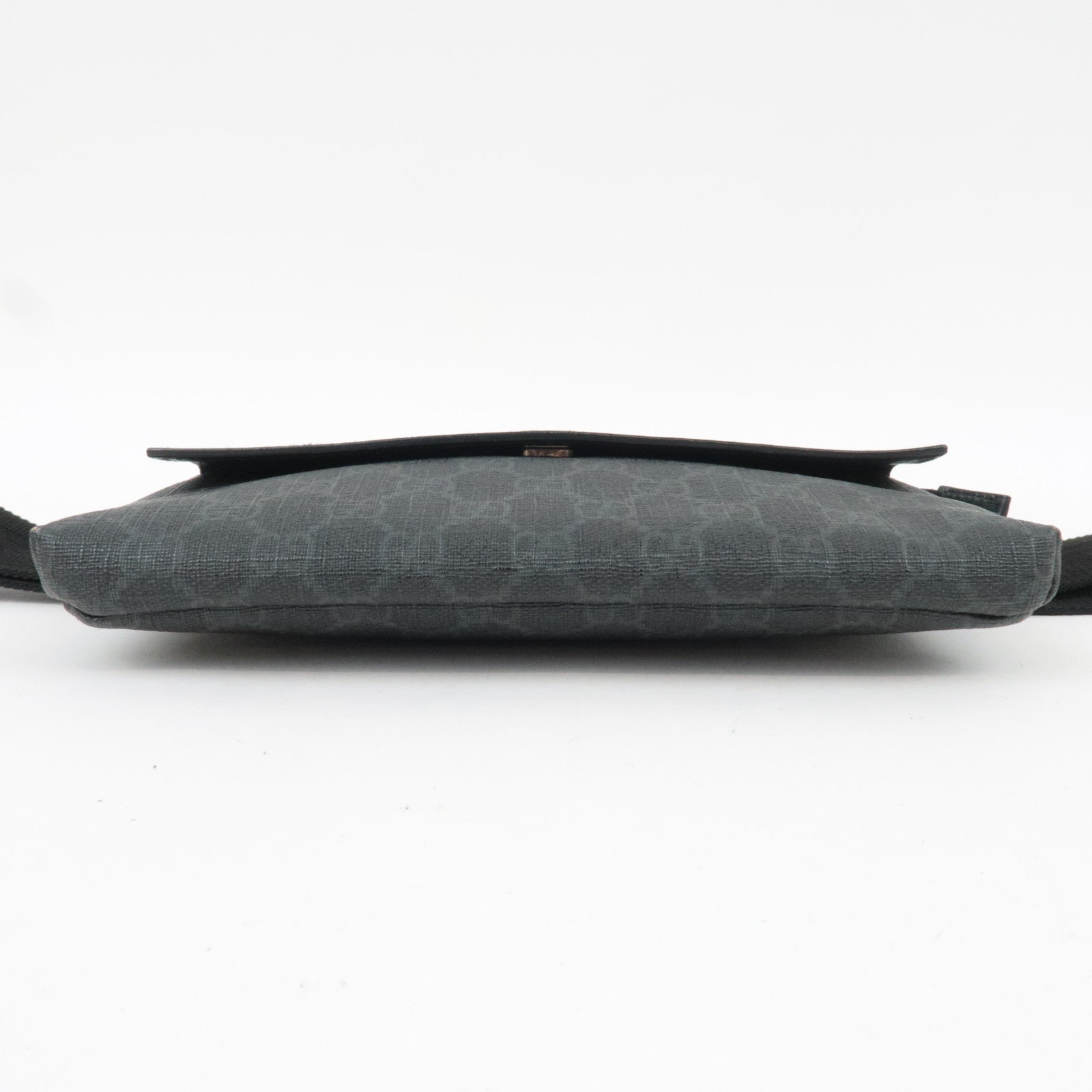 GUCCI GG Supreme Leather Body Waist Bag Black 161833