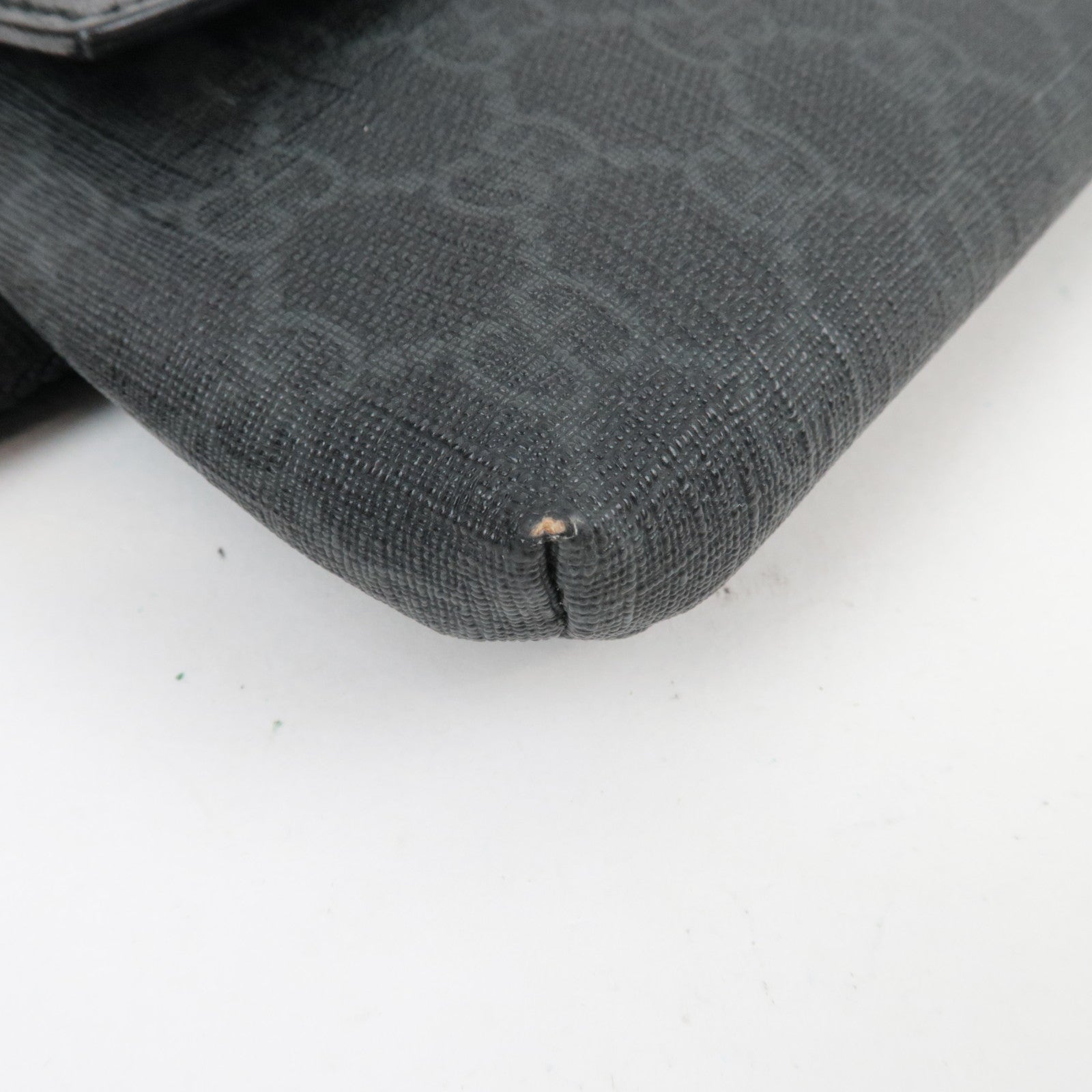 GUCCI GG Supreme Leather Body Waist Bag Black 161833