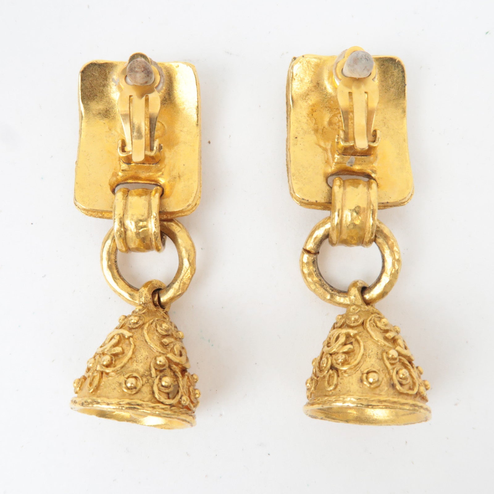 CHANEL Bell Shape Coco Mark Metal Vintage Earrings Gold 94A *Box