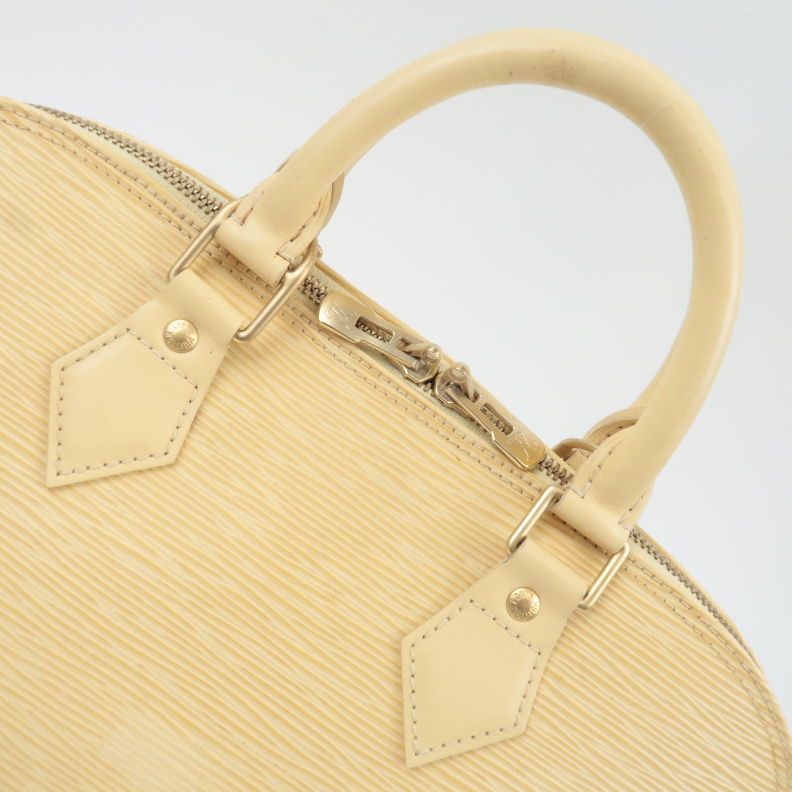 Louis Vuitton Epi Alma Handbag Vanilla M5214A AR1010