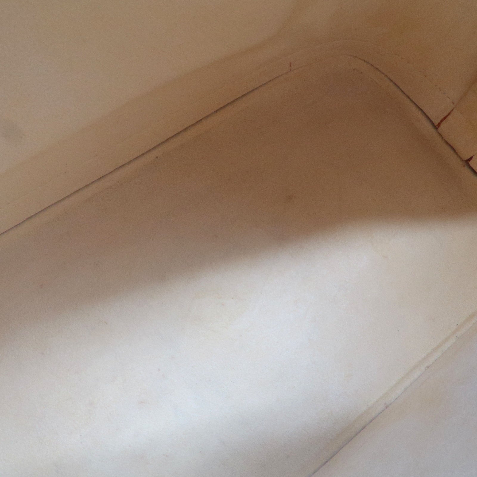 Louis Vuitton Epi Alma Handbag Vanilla M5214A AR1010