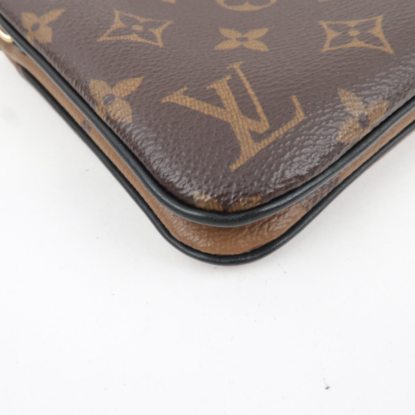 Louis Vuitton Monogram Giant Reverse Pochette Double Zip Shoulder Bag M69203 MI2280