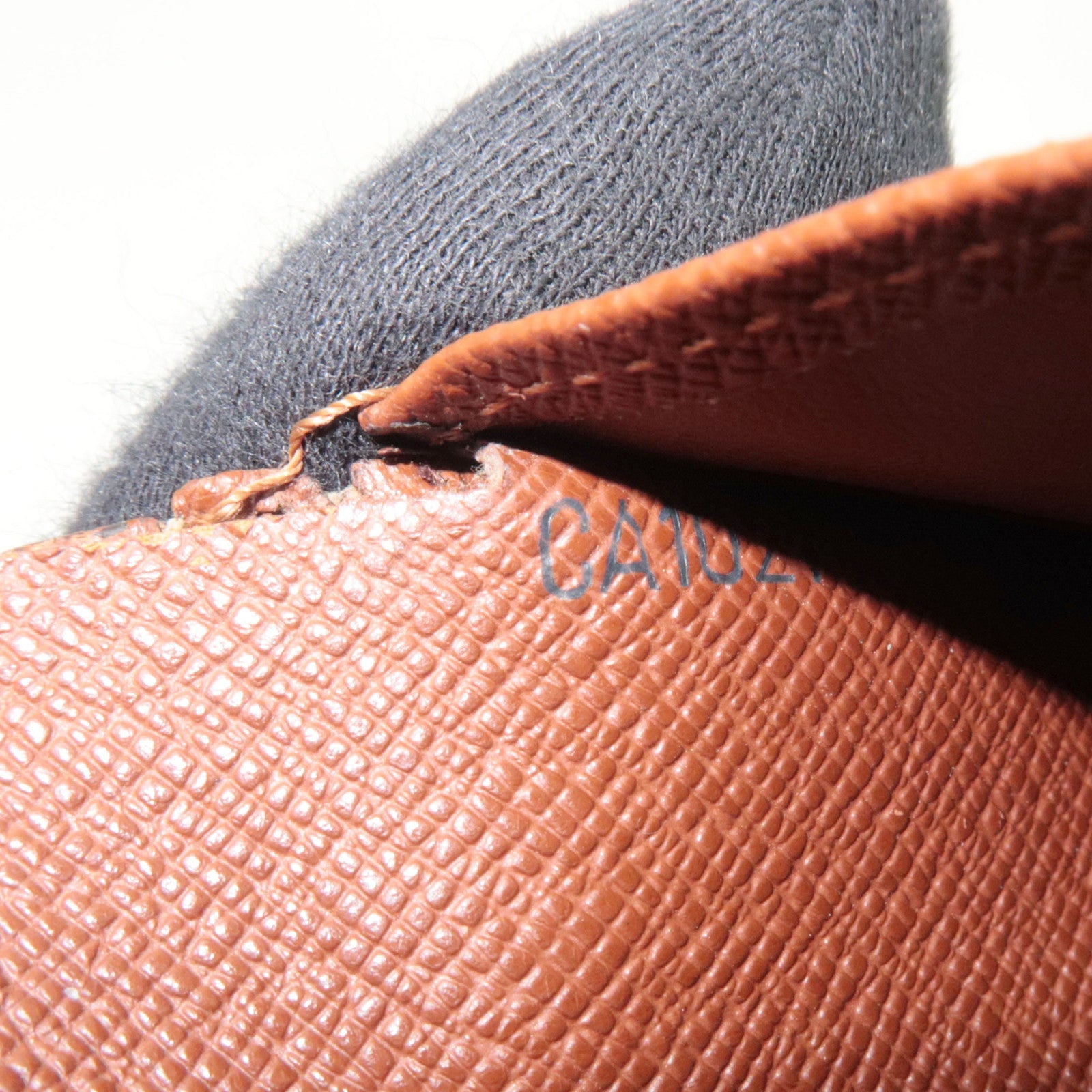 Louis Vuitton Monogram Porte Monnaie Billets Viennois Wallet M61663 CA1021