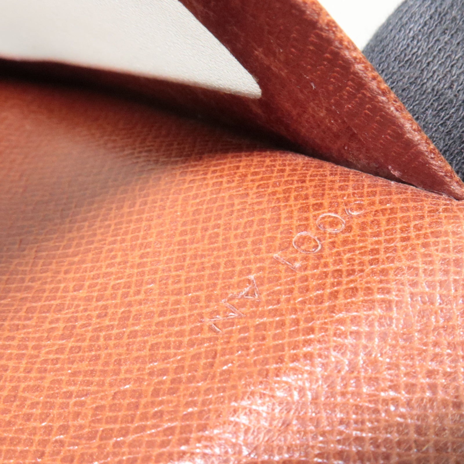 Louis Vuitton Porte Billet Carte Bleue Card Case M60905 9001AN