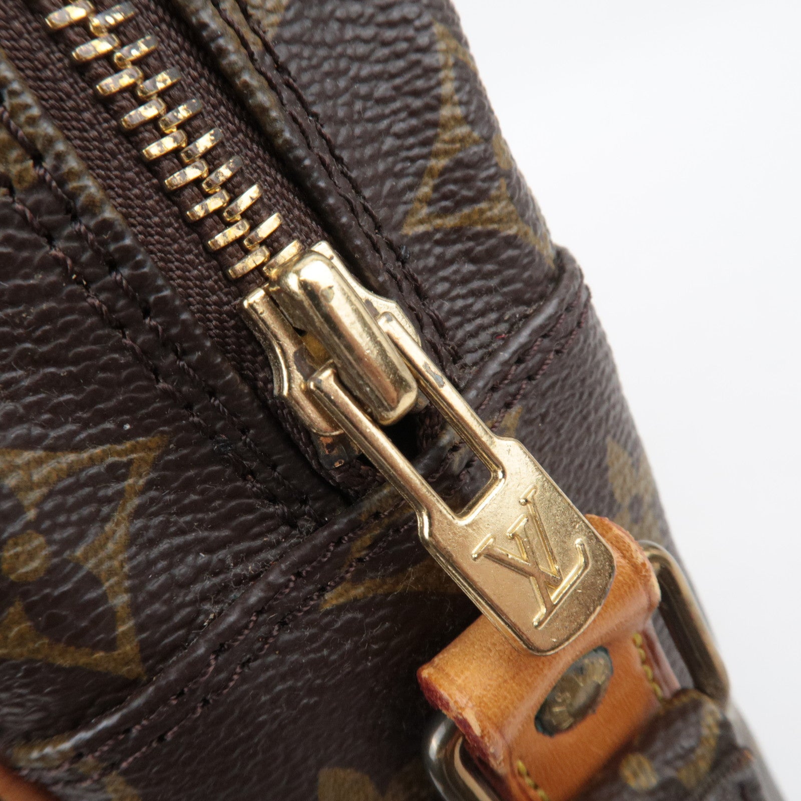 Louis Vuitton Monogram Danube MM Shoulder Bag M45264 8912SL