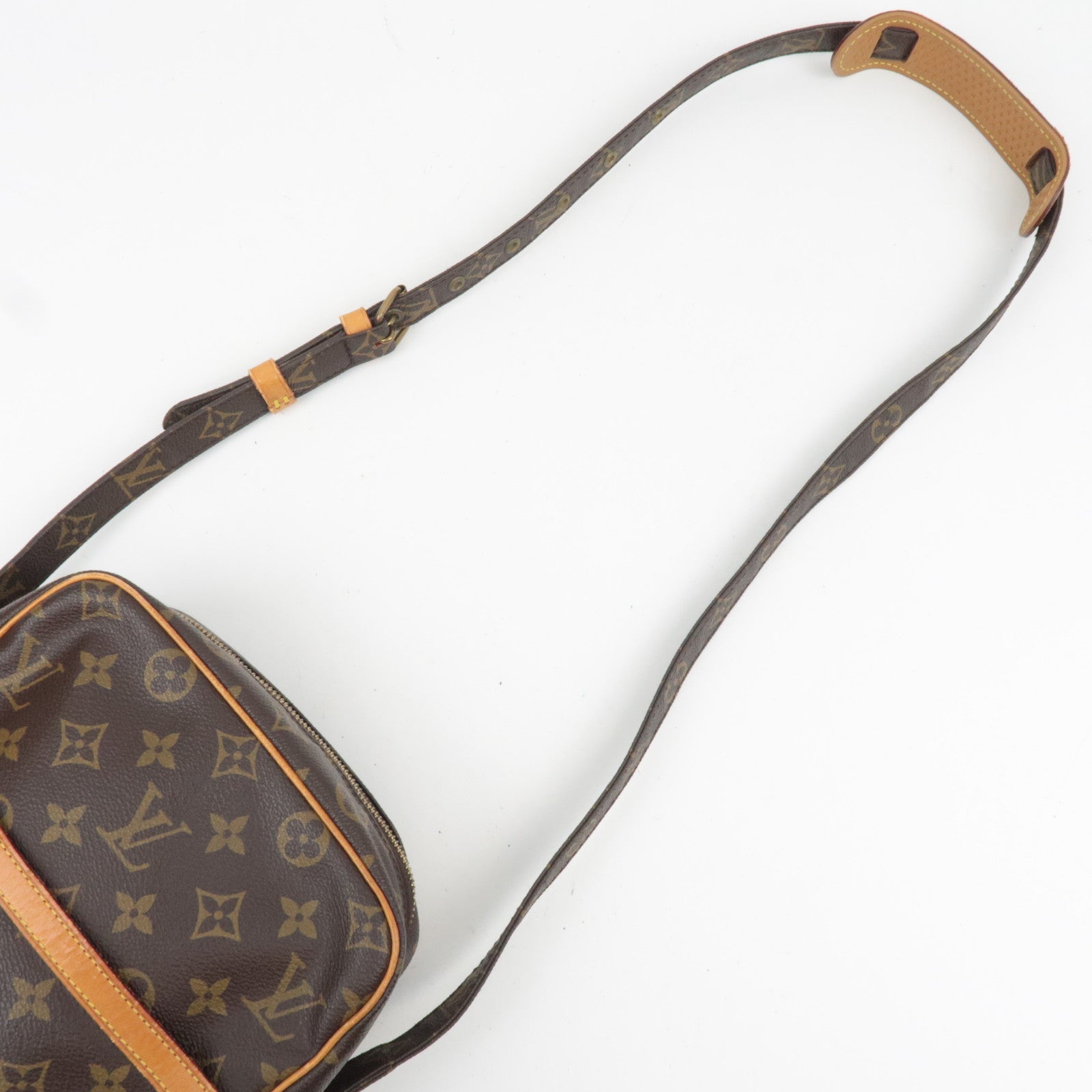 Louis Vuitton Monogram Danube MM Shoulder Bag M45264 8912SL