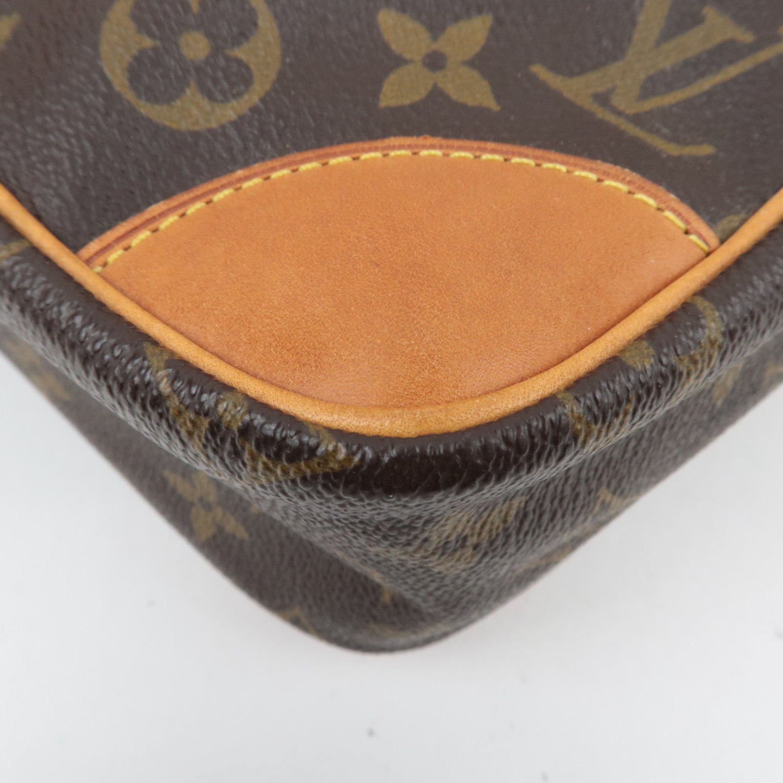 Louis Vuitton Monogram Danube MM Shoulder Bag M45264 8912SL