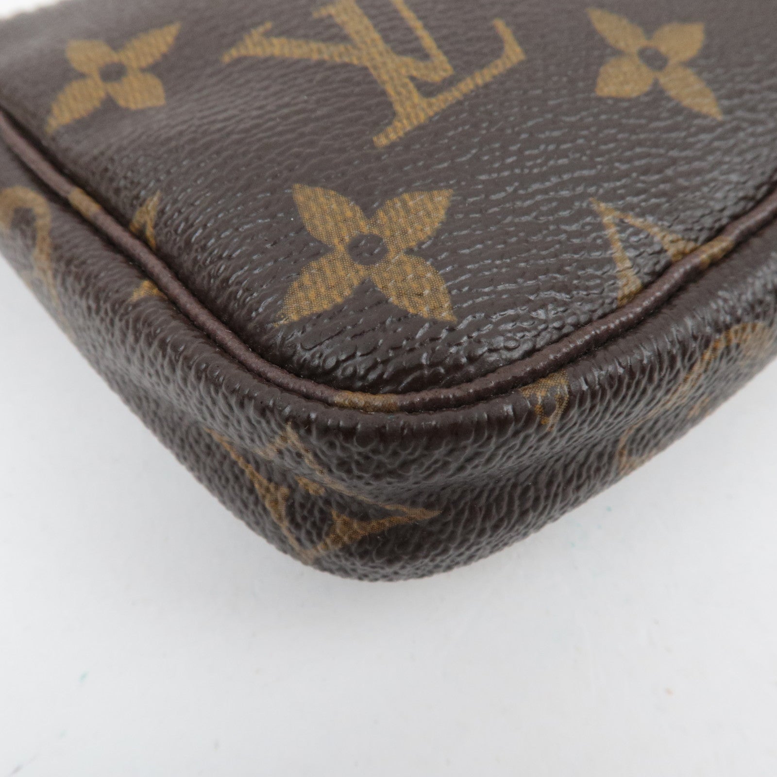 Louis Vuitton Monogram T&B Mini Pochette Accessoires Mini Handbag M60153 FL3017