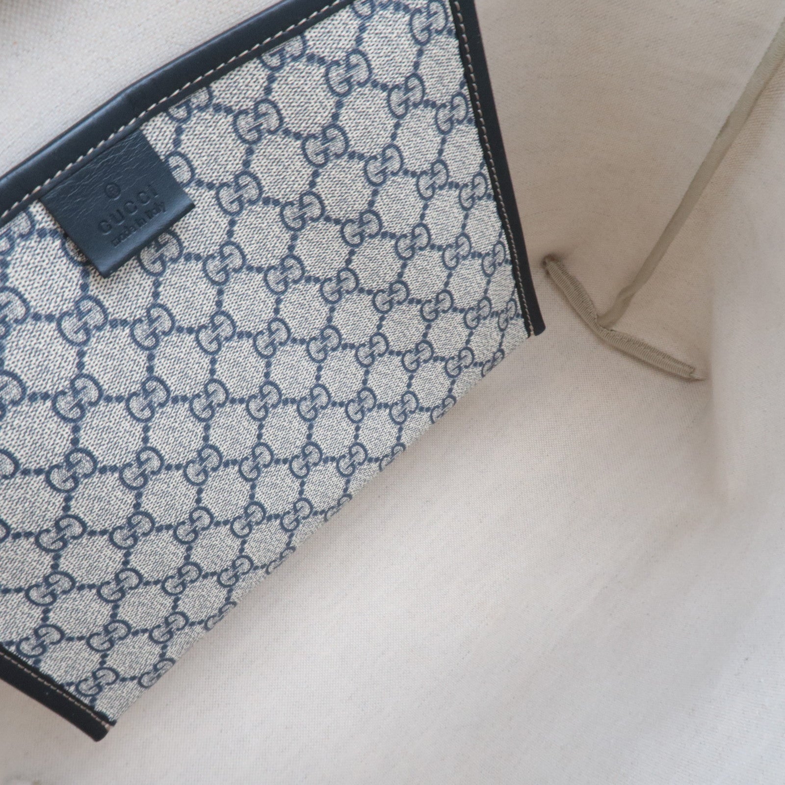 GUCCI Sherry GG Supreme Leather Tote Bag Beige Navy 211134