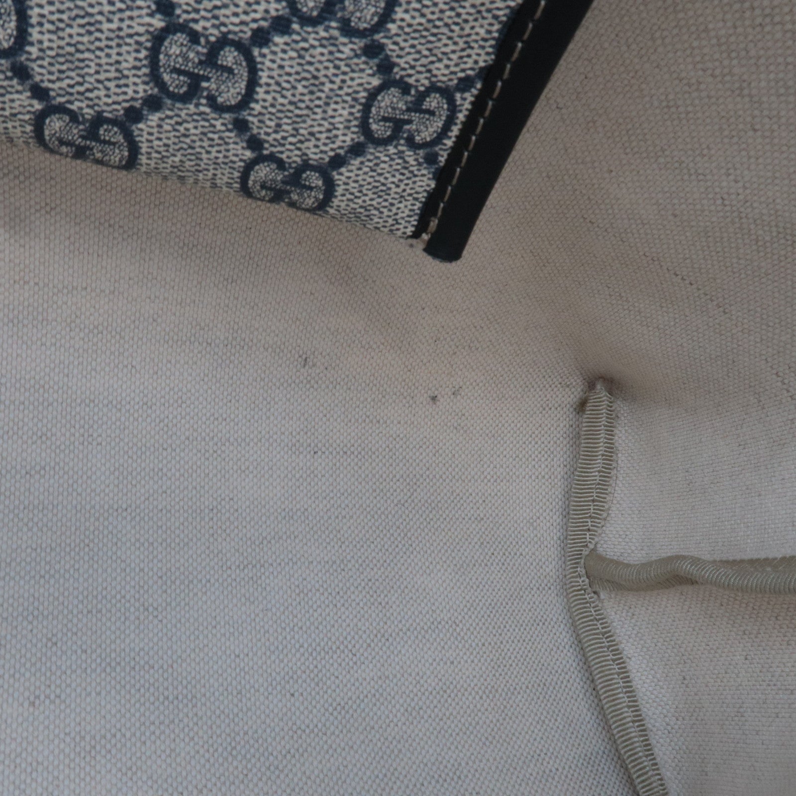 GUCCI Sherry GG Supreme Leather Tote Bag Beige Navy 211134