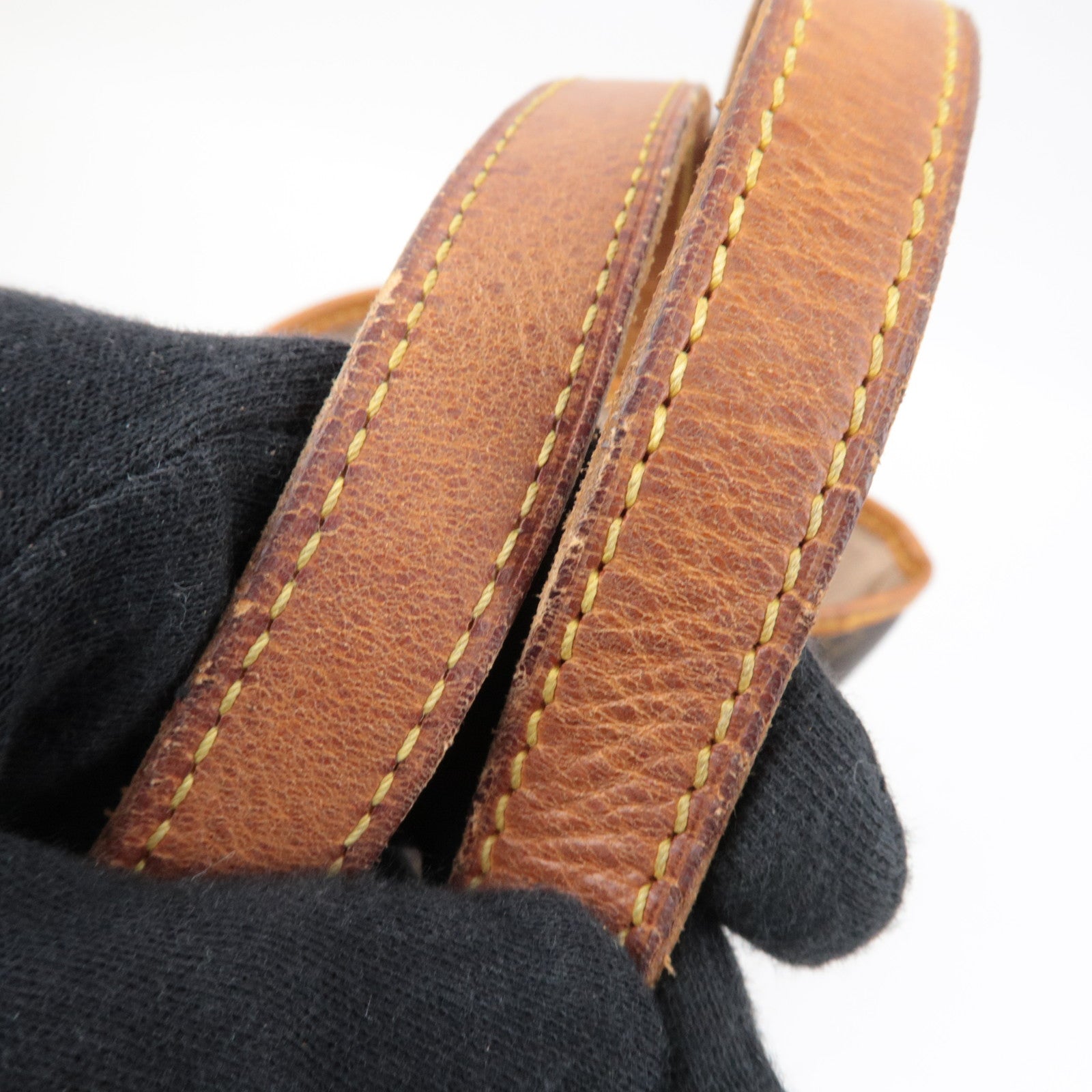 Louis Vuitton Monogram Bucket GM Shoulder Bag M42236 DK2110 *Pouch