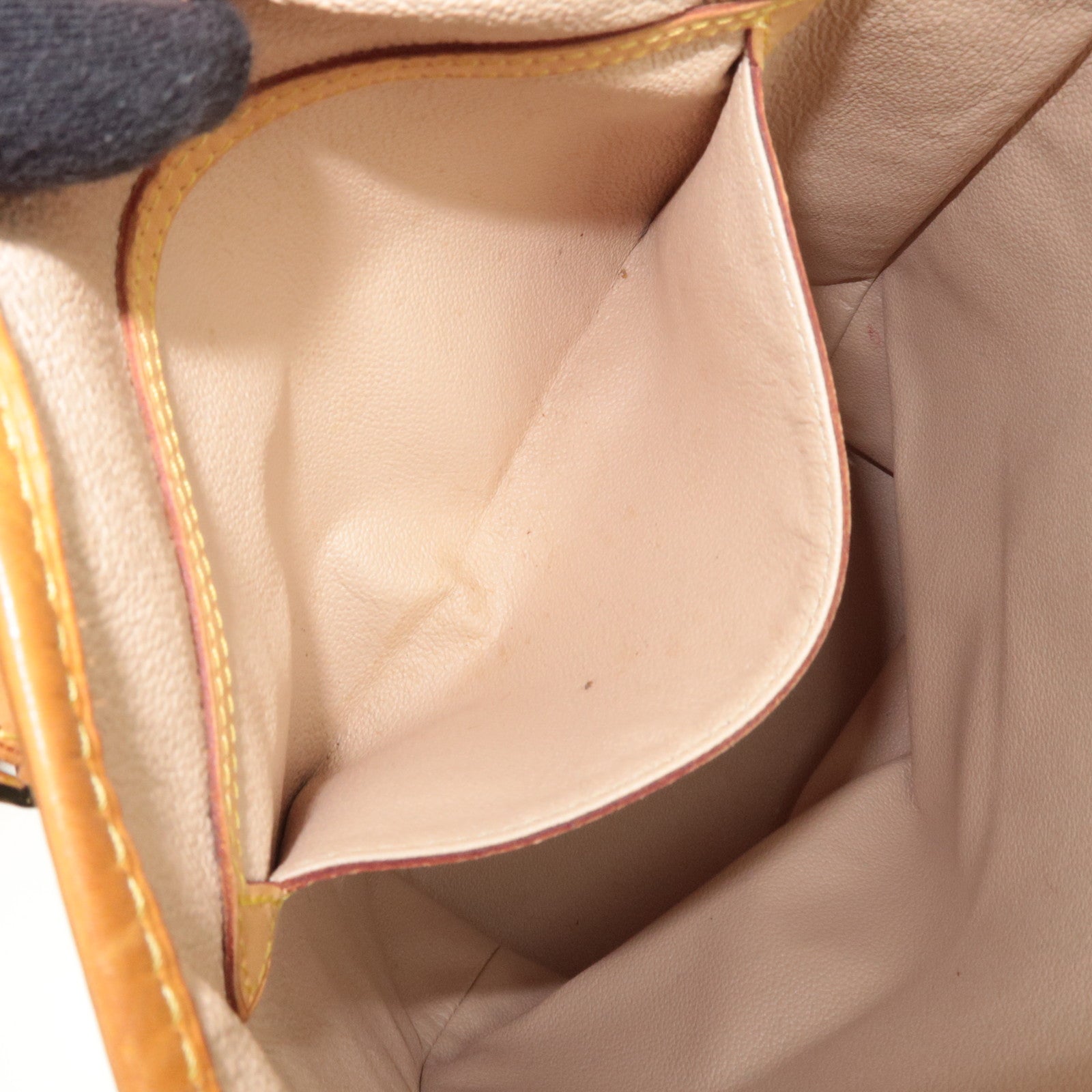 Louis Vuitton Monogram Bucket GM Shoulder Bag M42236 DK2110 *Pouch