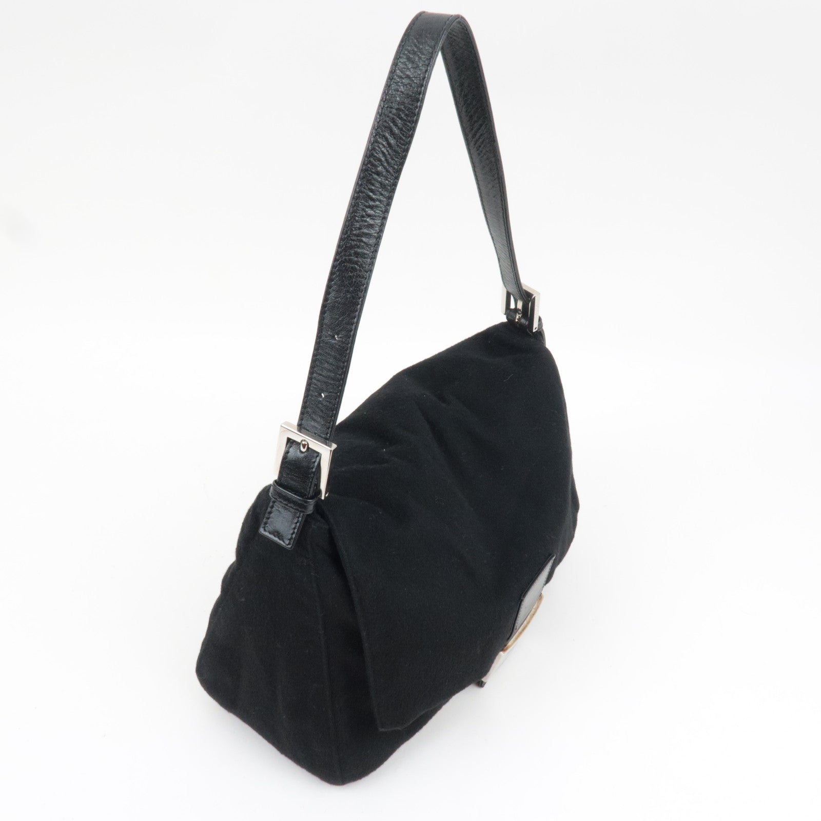 FENDI Mamma Baguette Shoulder Bag Cashmere Leather Black 26325