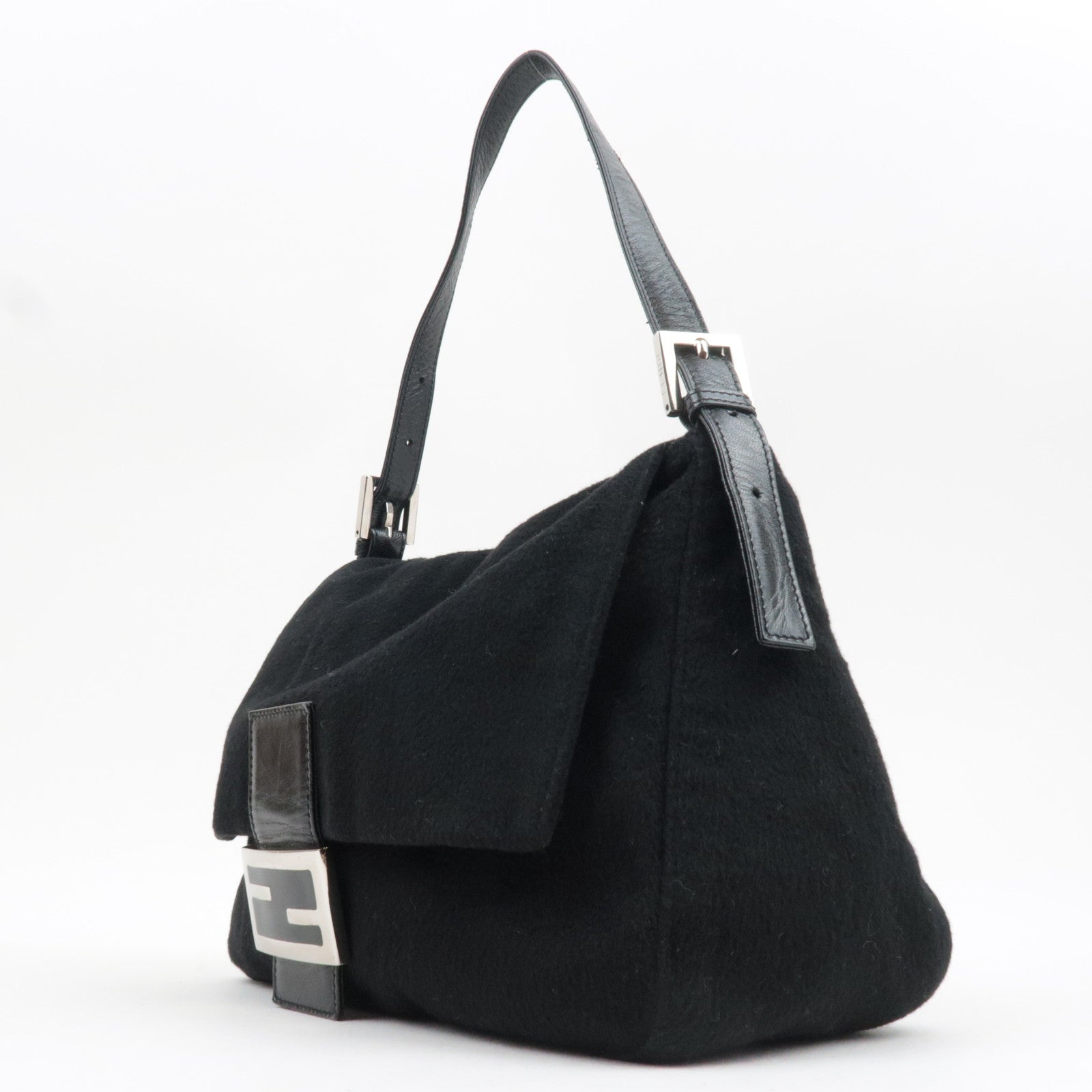 FENDI Mamma Baguette Shoulder Bag Cashmere Leather Black 26325