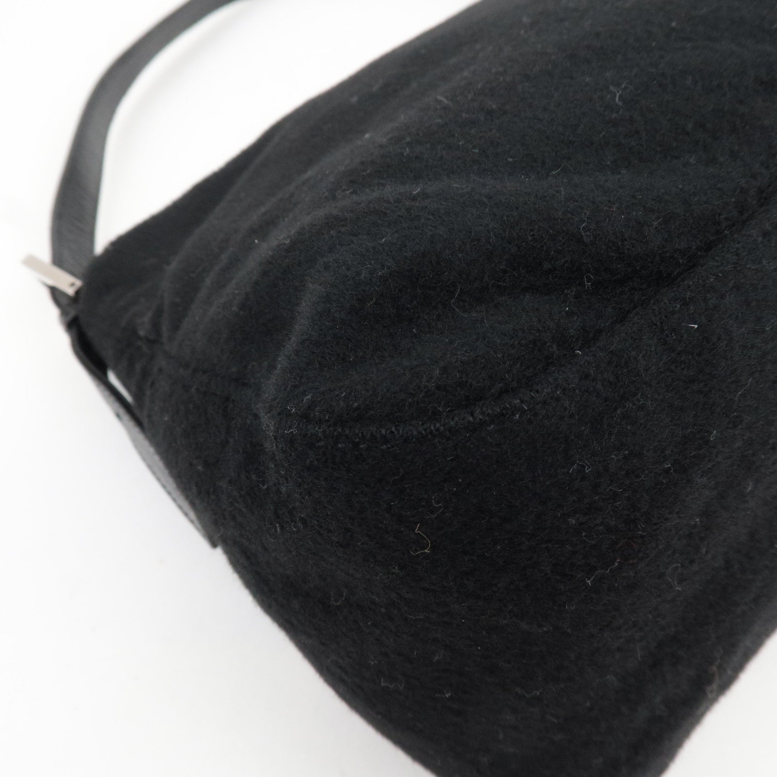 FENDI Mamma Baguette Shoulder Bag Cashmere Leather Black 26325