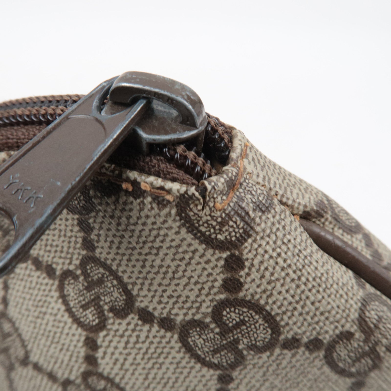 GUCCI Small Pouch GG Plus Leather Beige Brown 89.01.017