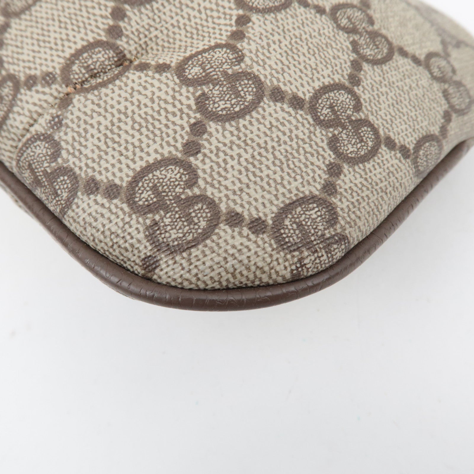 GUCCI Small Pouch GG Plus Leather Beige Brown 89.01.017