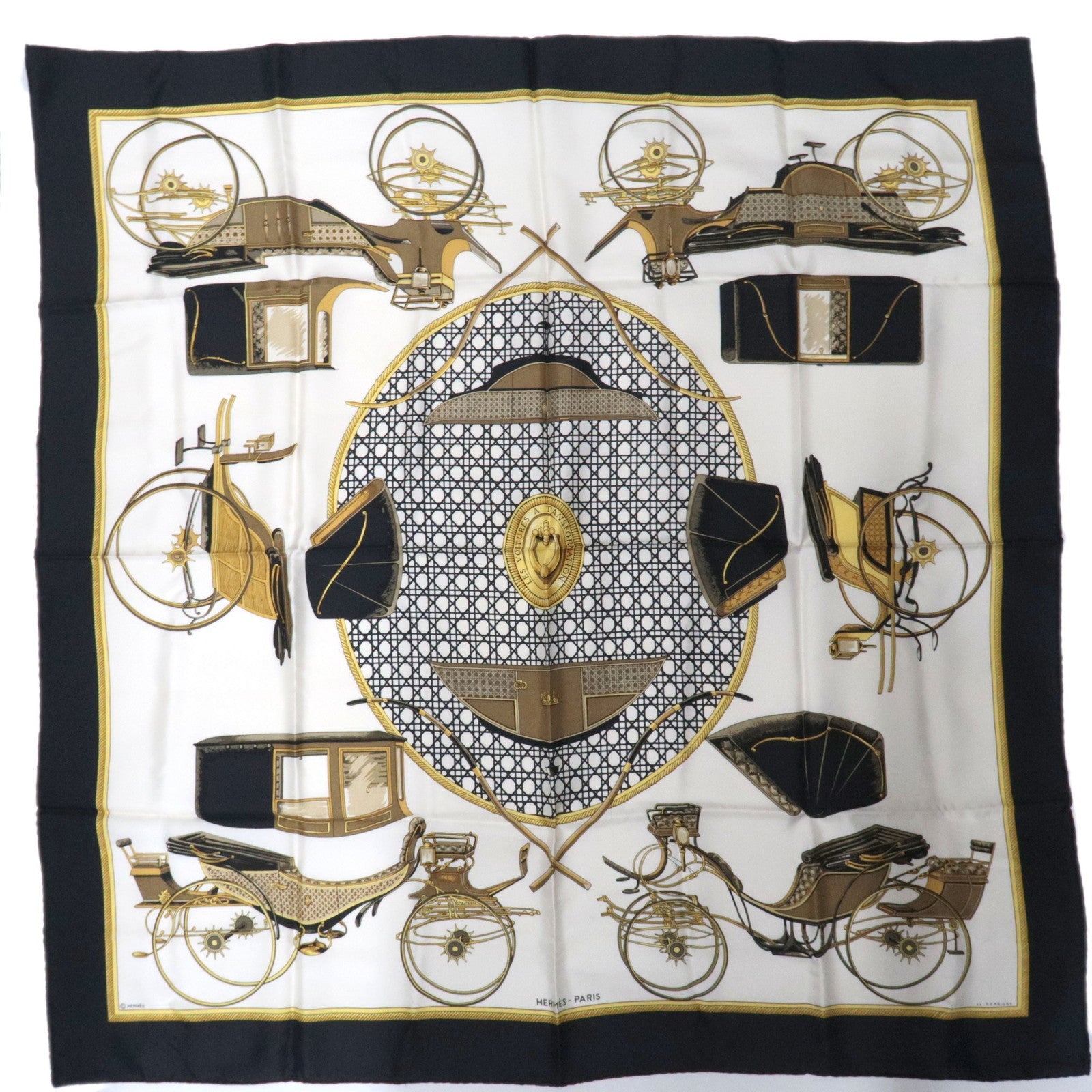 HERMES Carre 90 LES VOITURES A TRANSFORMATION 100% Silk White Black83681