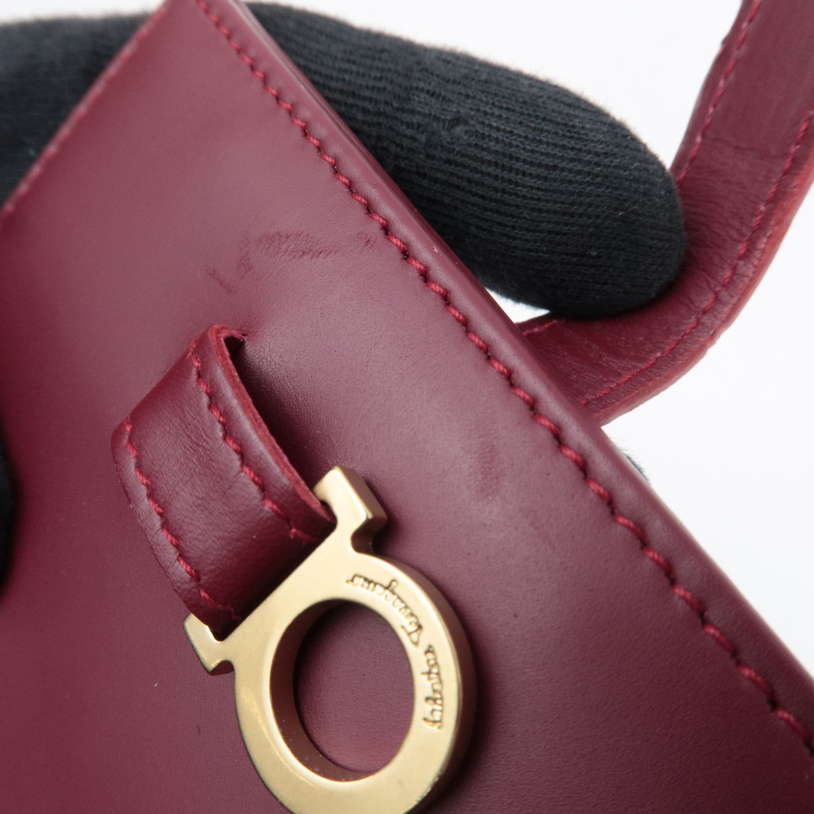 Ferragamo Gancini Leather Photo Case Bordeaux *Box