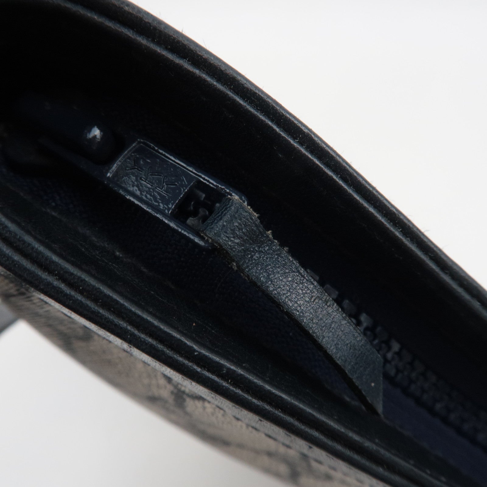 GUCCI Old Gucci GG Plus Leather Shoulder Bag Navy Beige