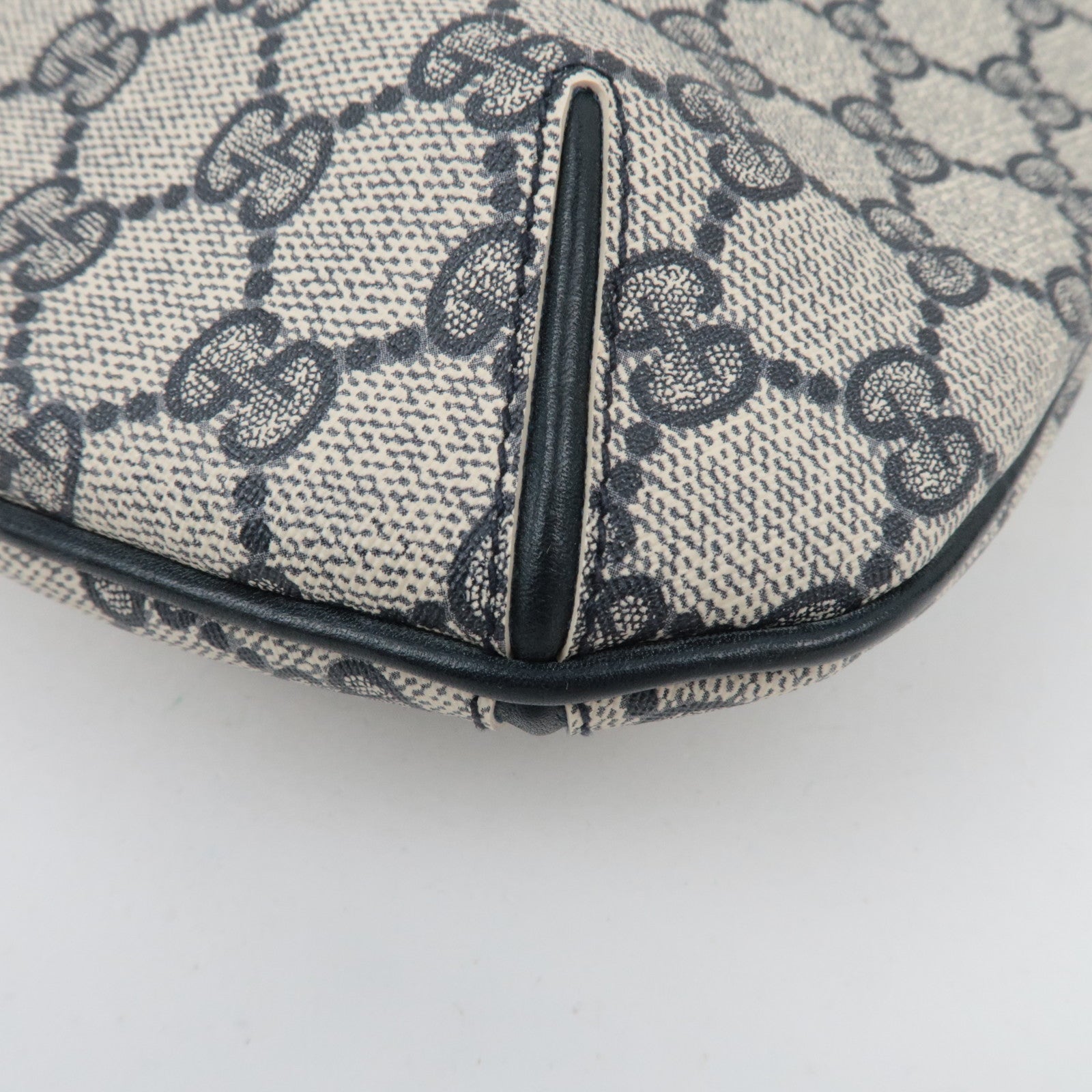 GUCCI Old Gucci GG Plus Leather Shoulder Bag Navy Beige