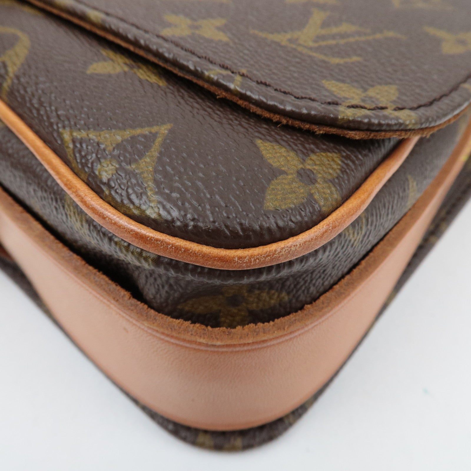 Louis Vuitton Monogram Cartouchiere MM Shoulder bag M51253