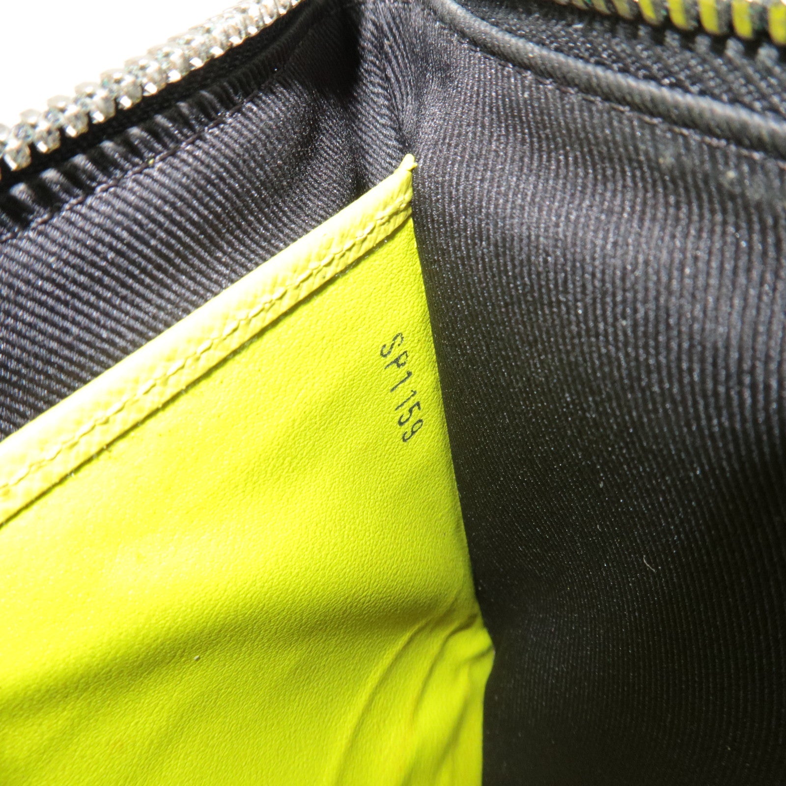 Louis Vuitton Taigarama Pochette Discovery PM Pouch Jaune M30581 SP1159