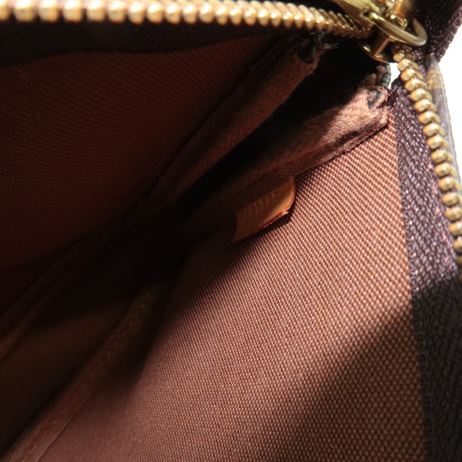 Louis Vuitton Monogram Pochette Accessoires Handbag M51980 AR1909