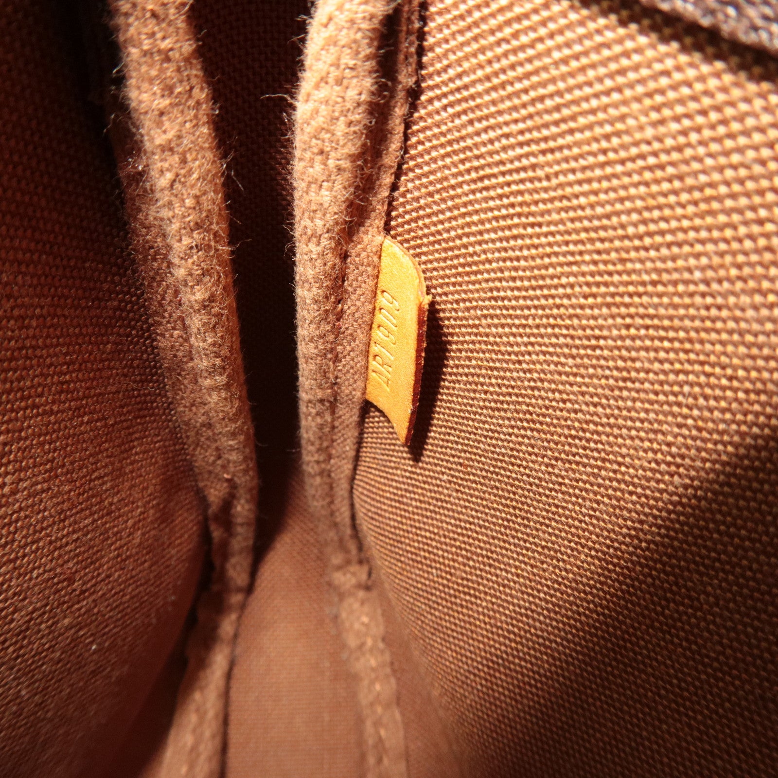 Louis Vuitton Monogram Pochette Accessoires Handbag M51980 AR1909