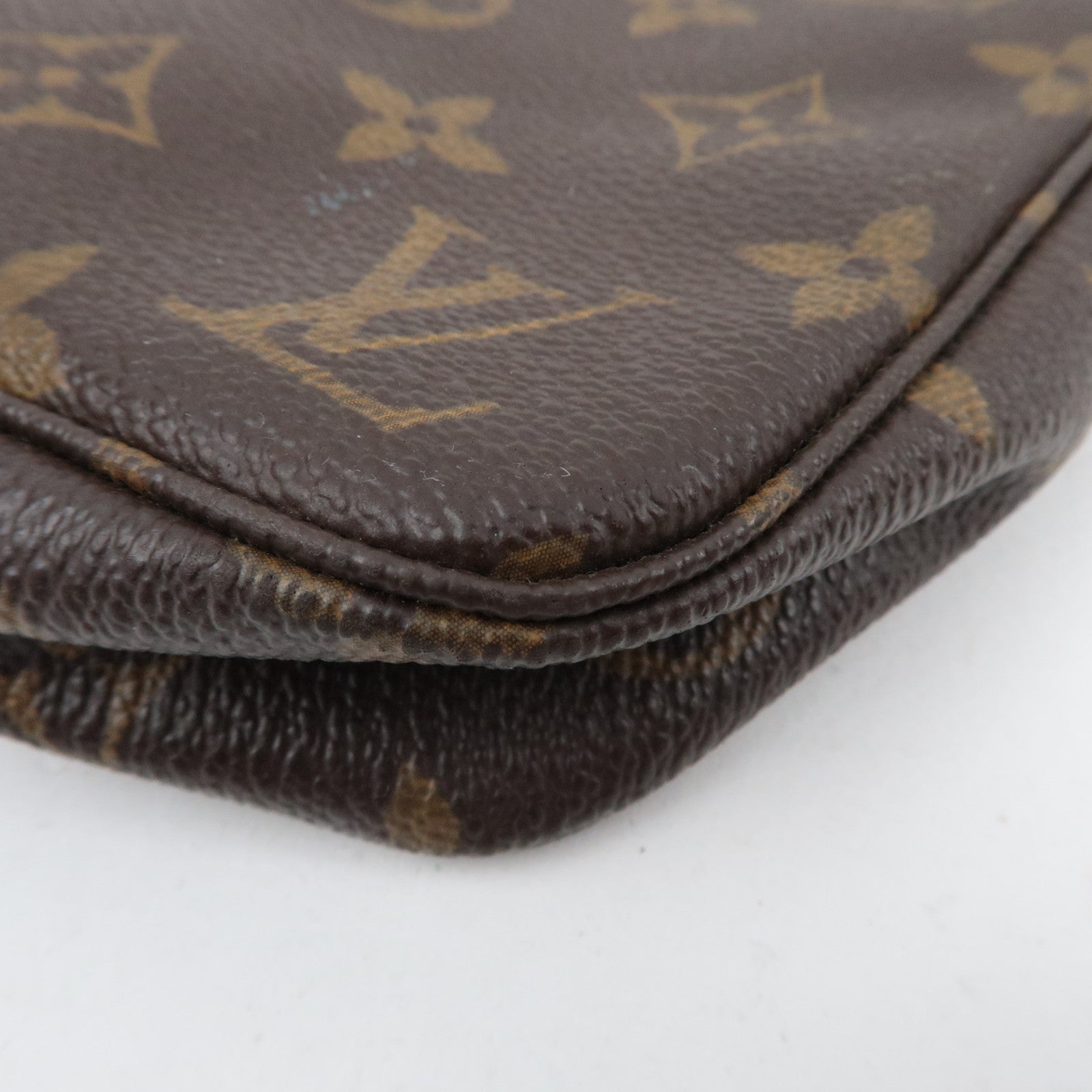 Louis Vuitton Monogram Pochette Accessoires Handbag M51980 CA1057