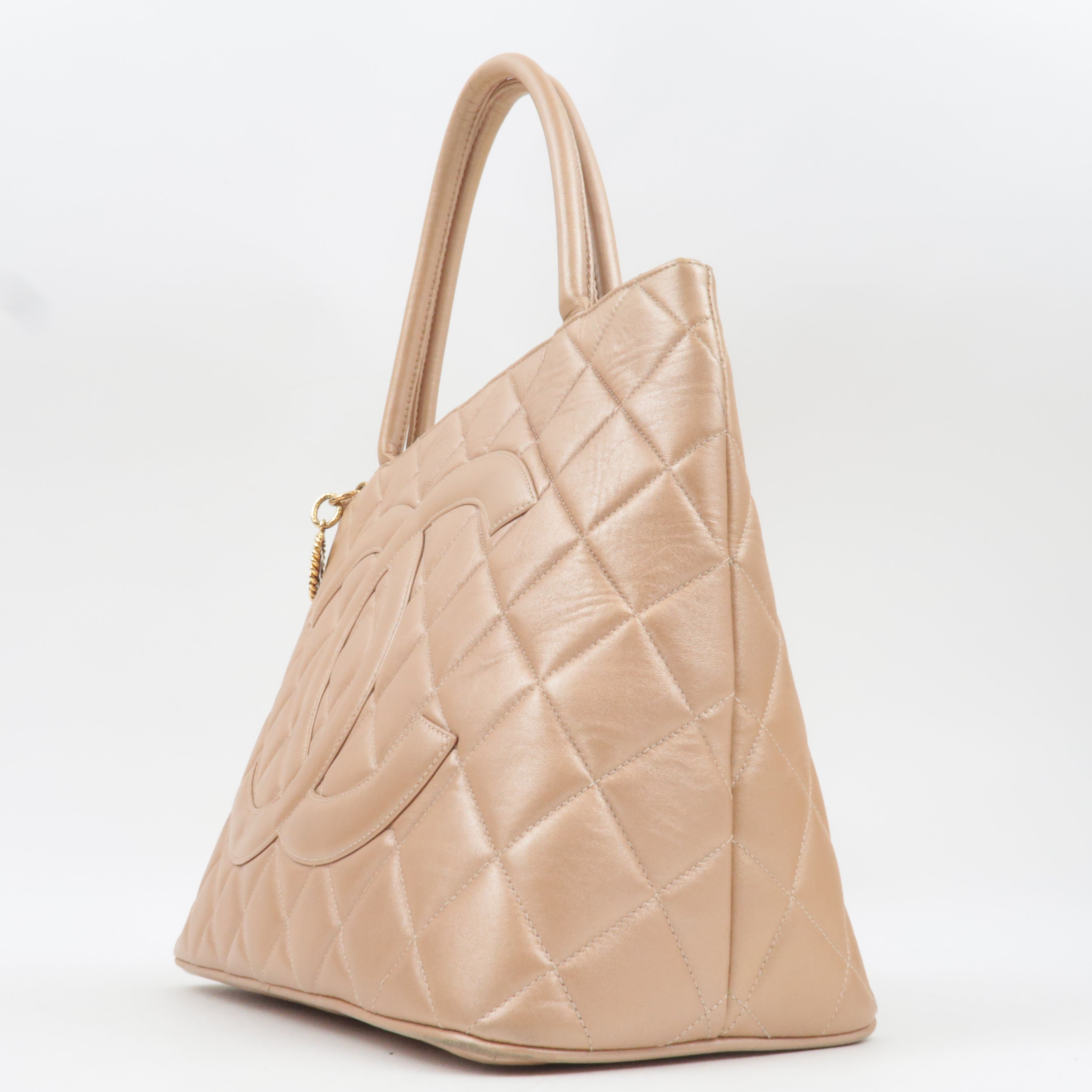 CHANEL Coco Mark Medallion Tote Bag Lambskin Champagne A01804 7505327 *G card, Dust bag