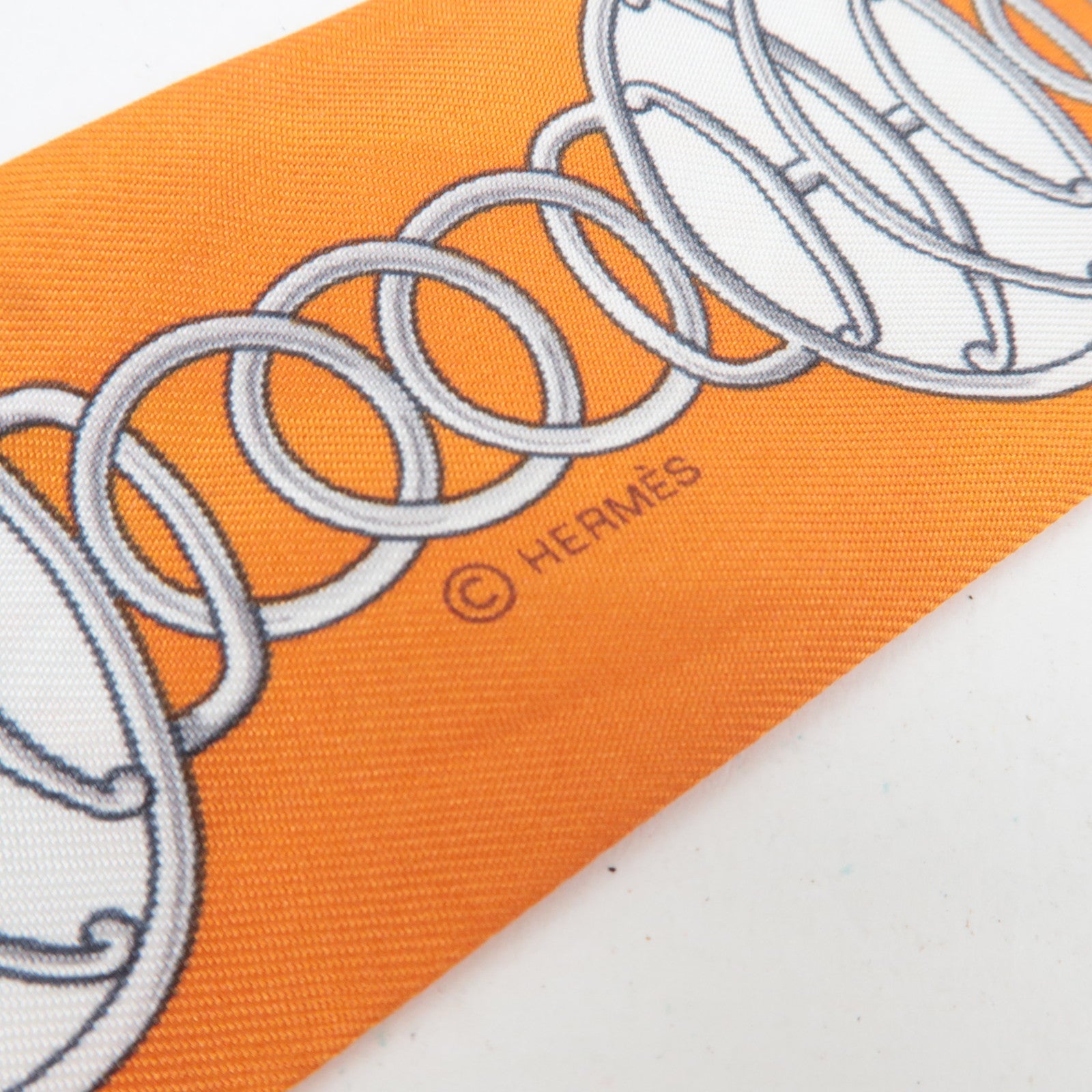 HERMES Twilly Scarf Lift Profile 100% Silk Orange