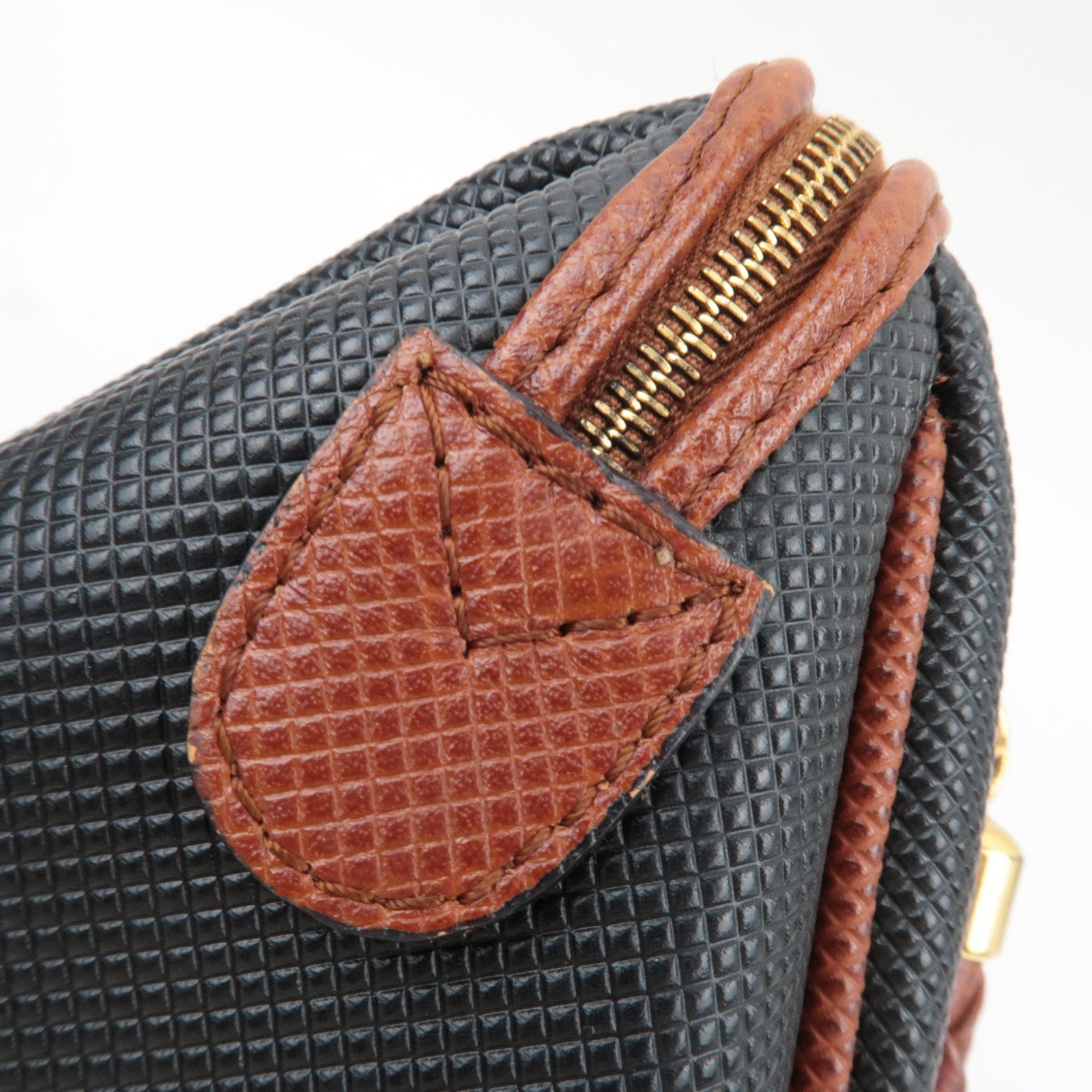 BOTTEGA VENETA Intrecciato Marco Polo Vintage Leather Handbag Black Brown