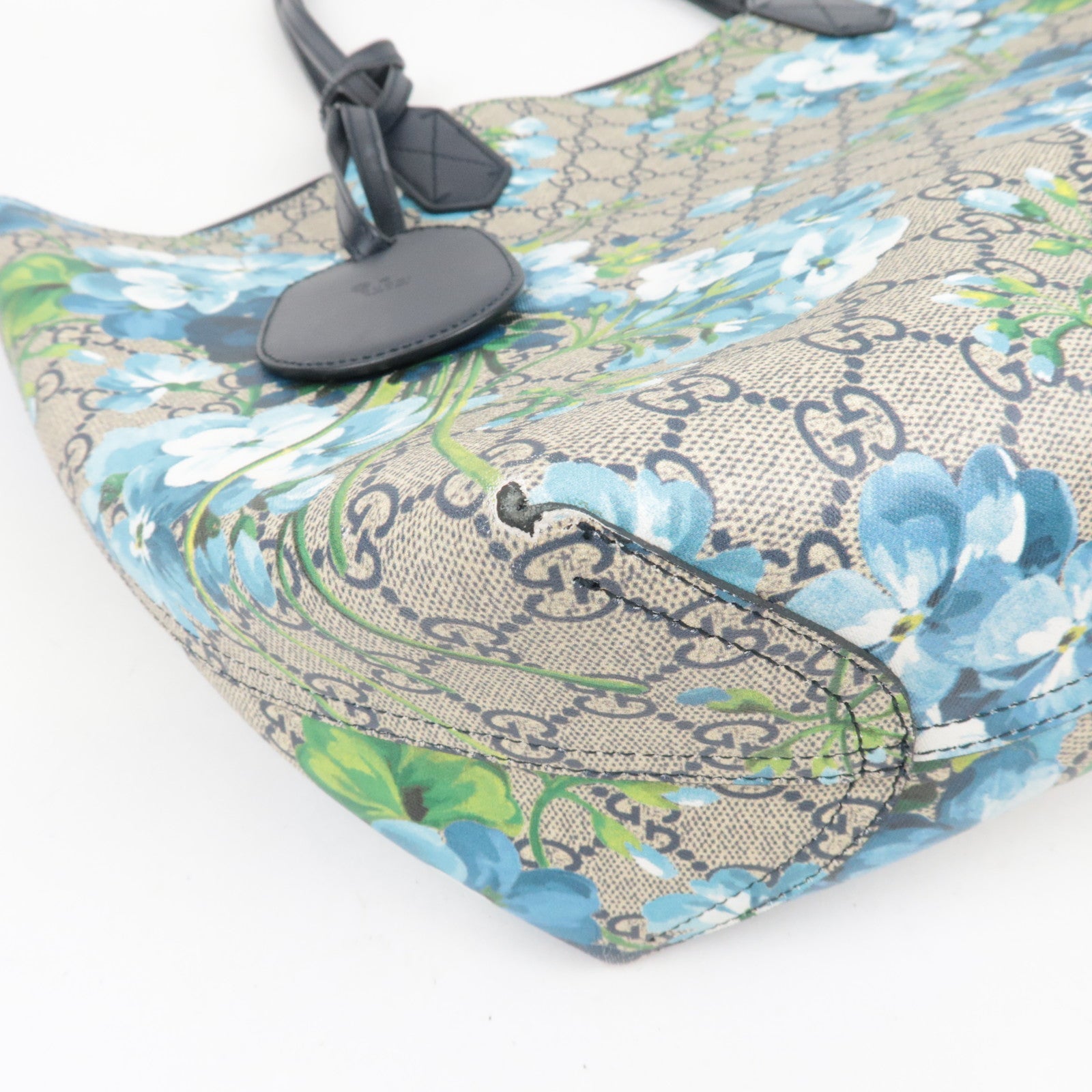 GUCCI GG Blooms GG Supreme Leather Reversible Tote Bag Beige Blue 546317 *Name tag