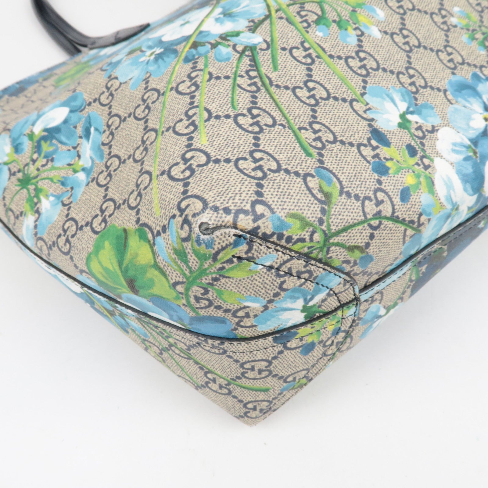 GUCCI GG Blooms GG Supreme Leather Reversible Tote Bag Beige Blue 546317 *Name tag
