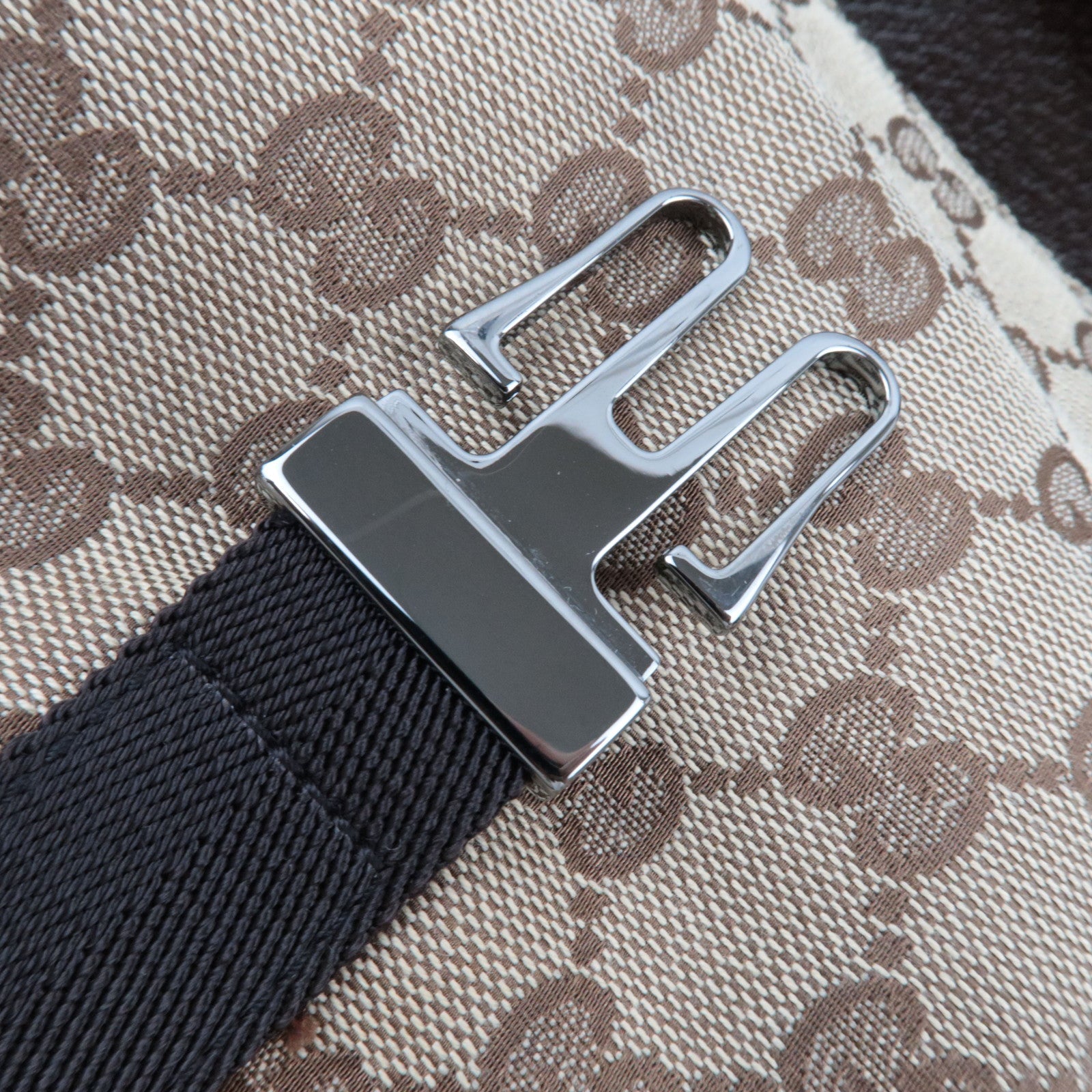 GUCCI Waist Bag GG Canvas Leather Beige Brown 131236