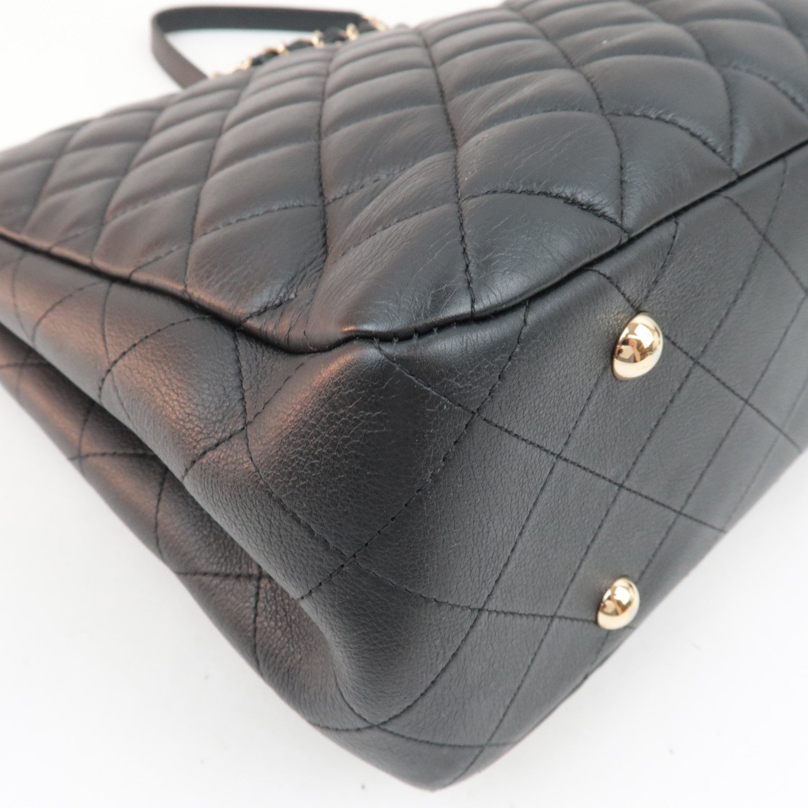 CHANEL Matelasse Chain Tote Bag Lambskin Black Gold HDW 23414323 *Dust bag, G card