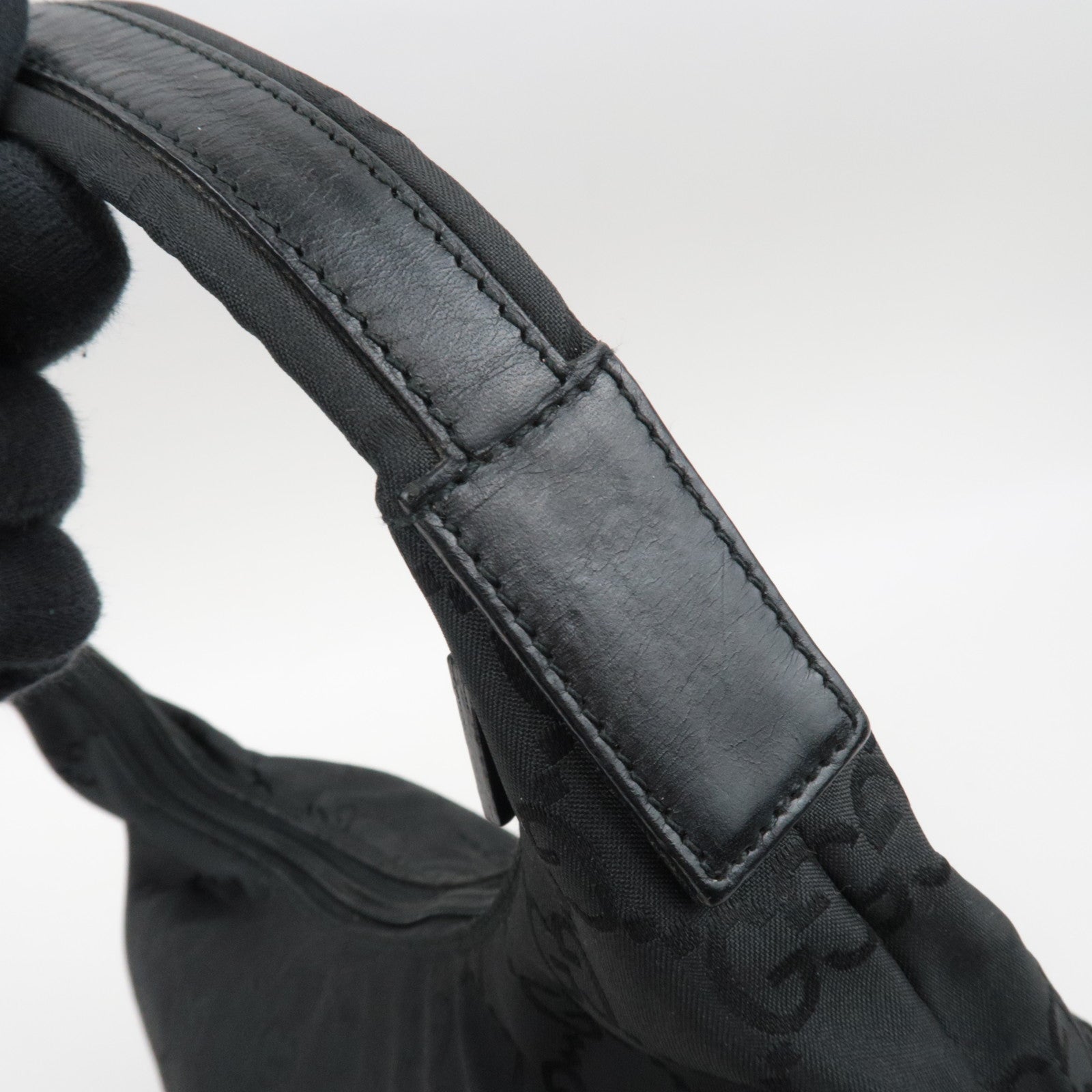 GUCCI GG Nylon Leather Shoulder Bag Black