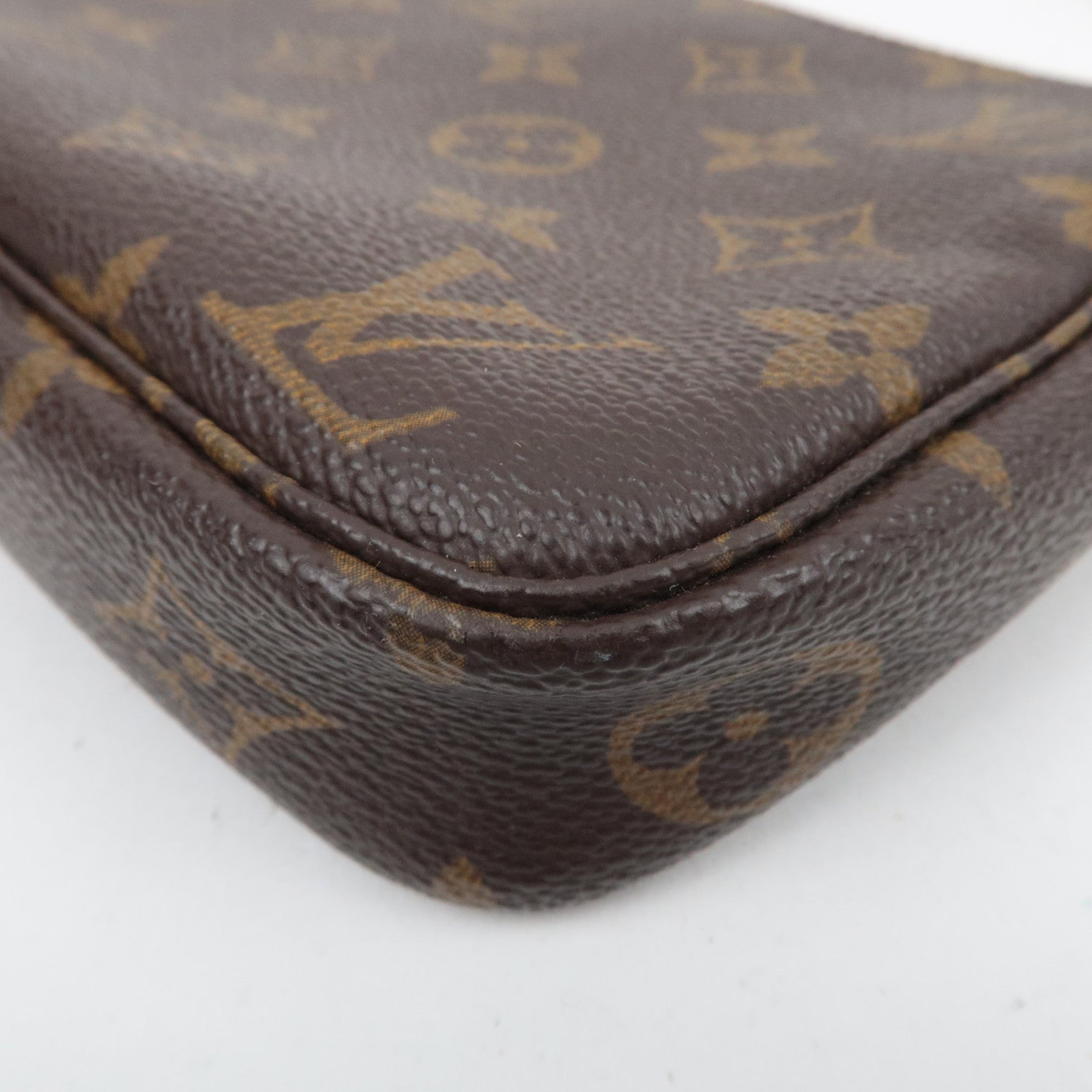 Louis Vuitton Monogram Pochette Accessoires Handbag M51980 AR0060