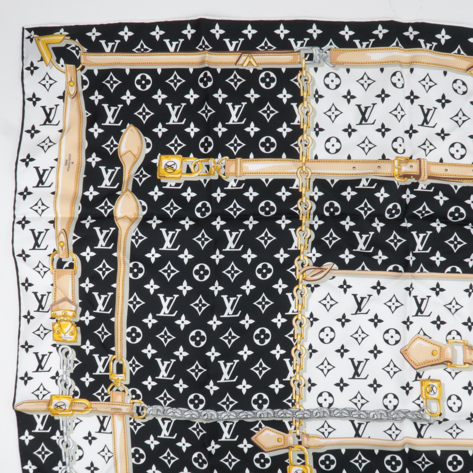 Louis Vuitton Carre Monogram Confidential 100% Silk Scarf Noir M78667 IS1215 *Box