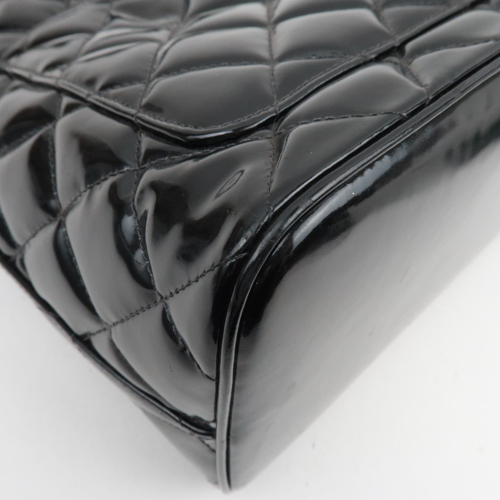 CHANEL Matelasse Patent Medallion Tote Bag Black A01804 7672867 *G card