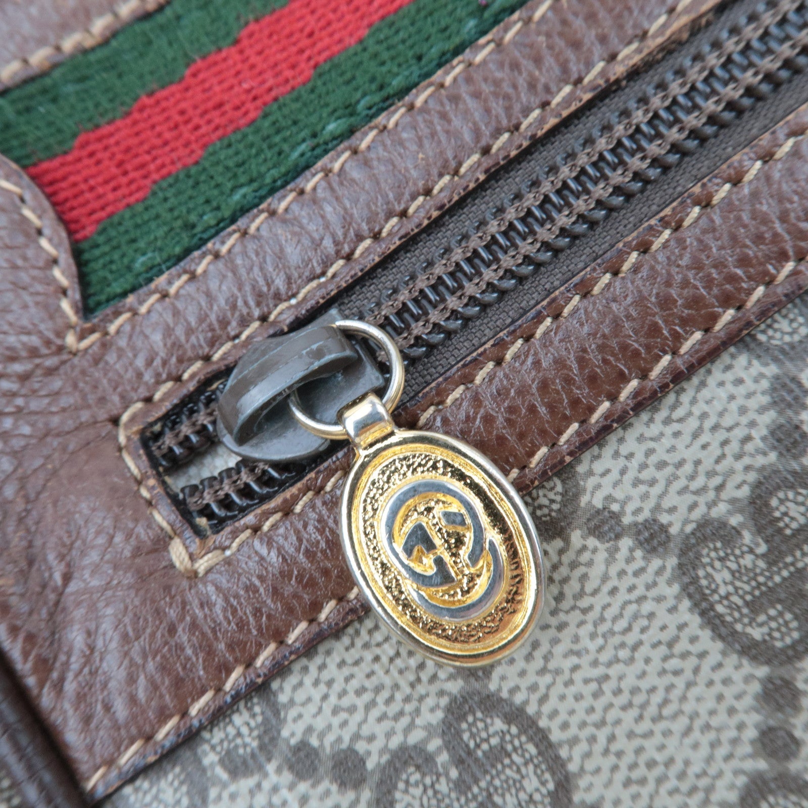 GUCCI Sherry Shoulder Bag GG Supreme Leather Beige 001.113.6472