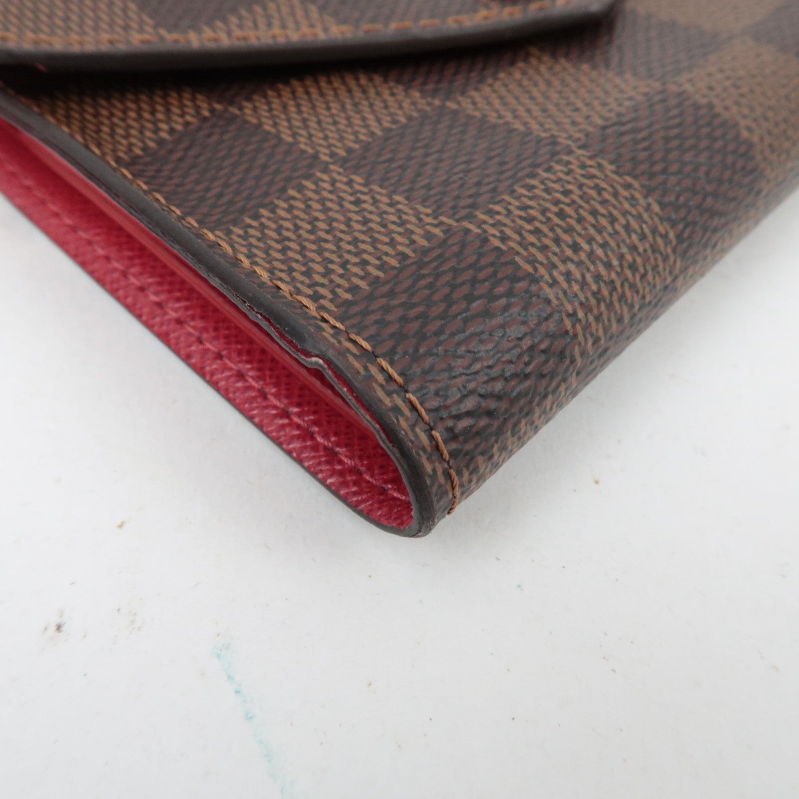 Louis Vuitton Damier Portefeuille Victorine Wallet Rouge N41659