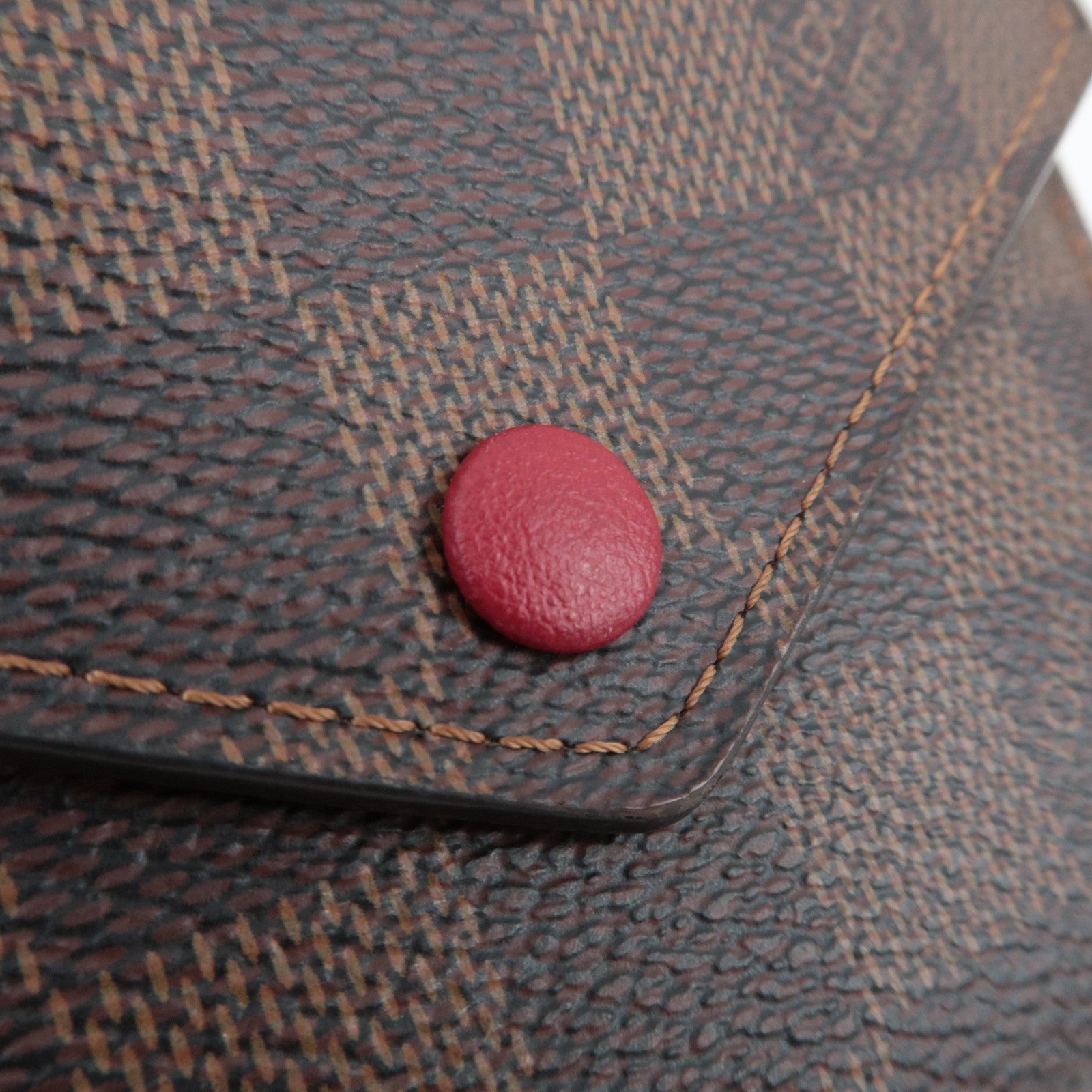 Louis Vuitton Damier Portefeuille Victorine Wallet Rouge N41659