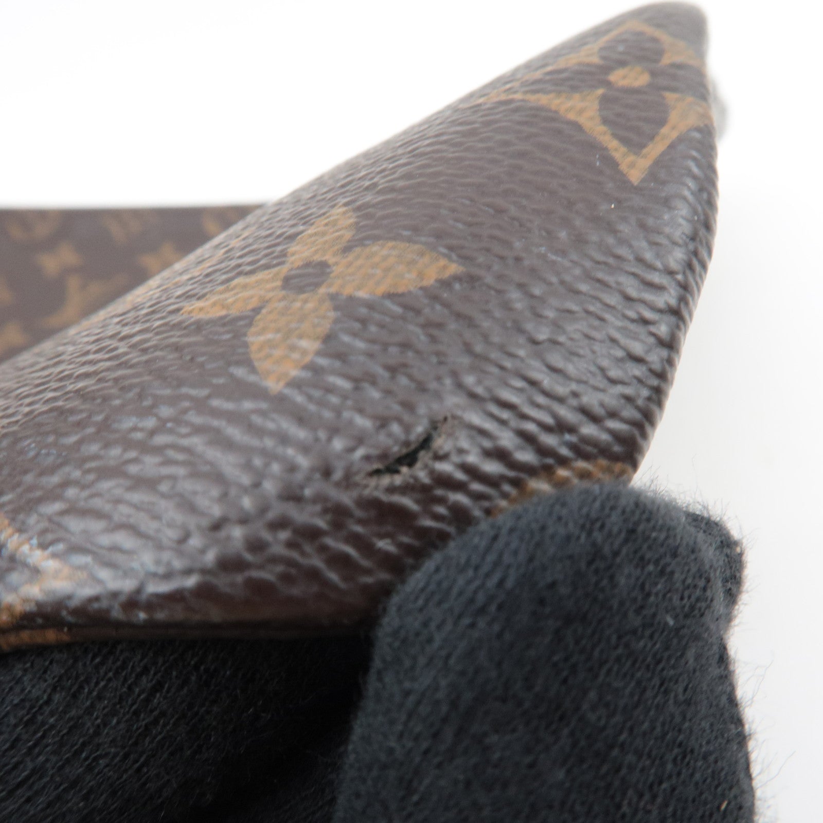 Louis Vuitton Monogram Etui Voyage MM Clutch Bag M44499