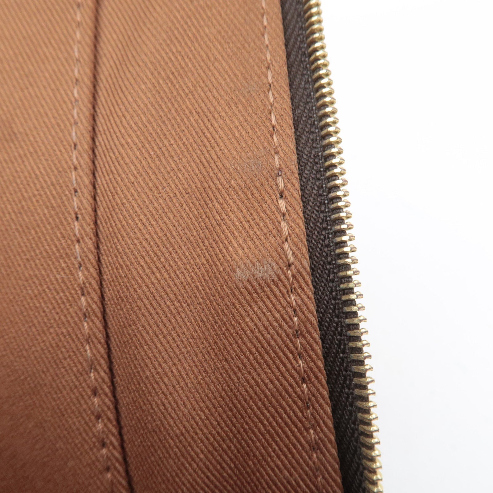 Louis Vuitton Monogram Etui Voyage MM Clutch Bag M44499