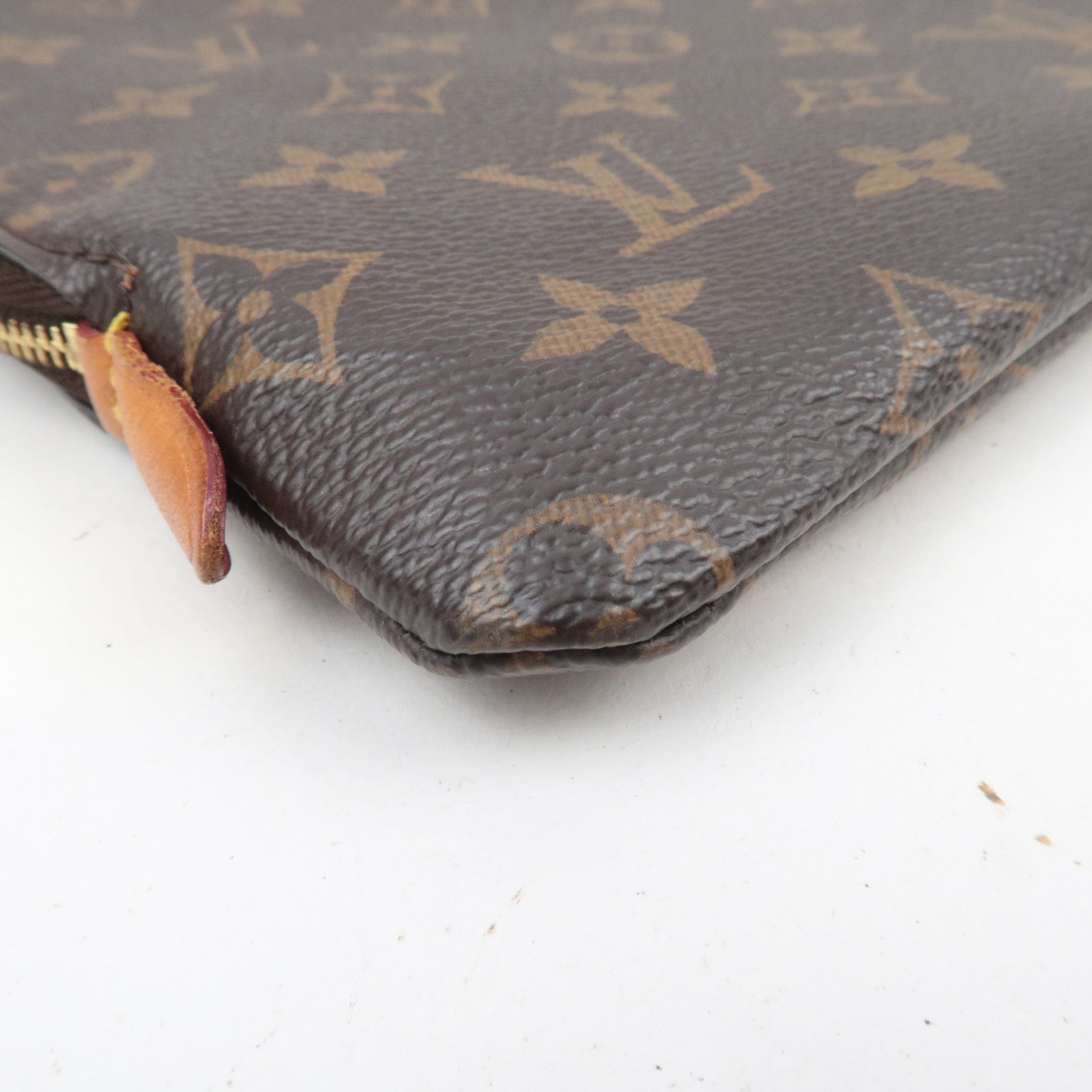 Louis Vuitton Monogram Etui Voyage MM Clutch Bag M44499